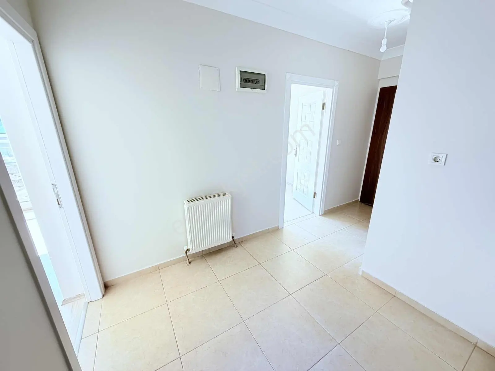 Burcu'dan Merkezi Konumda 2+0 Yeni Bina Kiralık Daire - Görsel 6