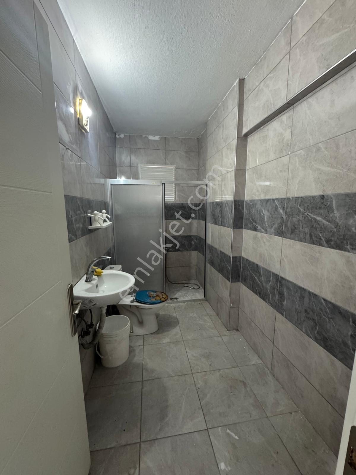 Bergama Şehir Merkezi Asansörlü Doğalgazlı Kapalı Mutfak 2+1 Geniş Kiralık Daire - Görsel 15