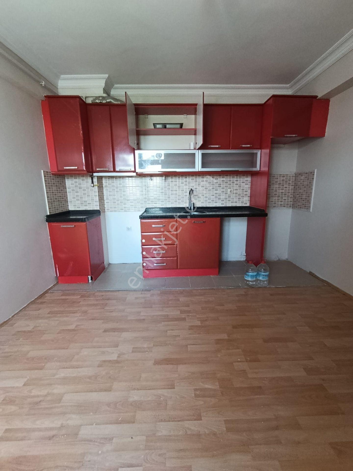 Sütlüce De Cadde Üstünde 2+1 Kiralık Daire - Görsel 9