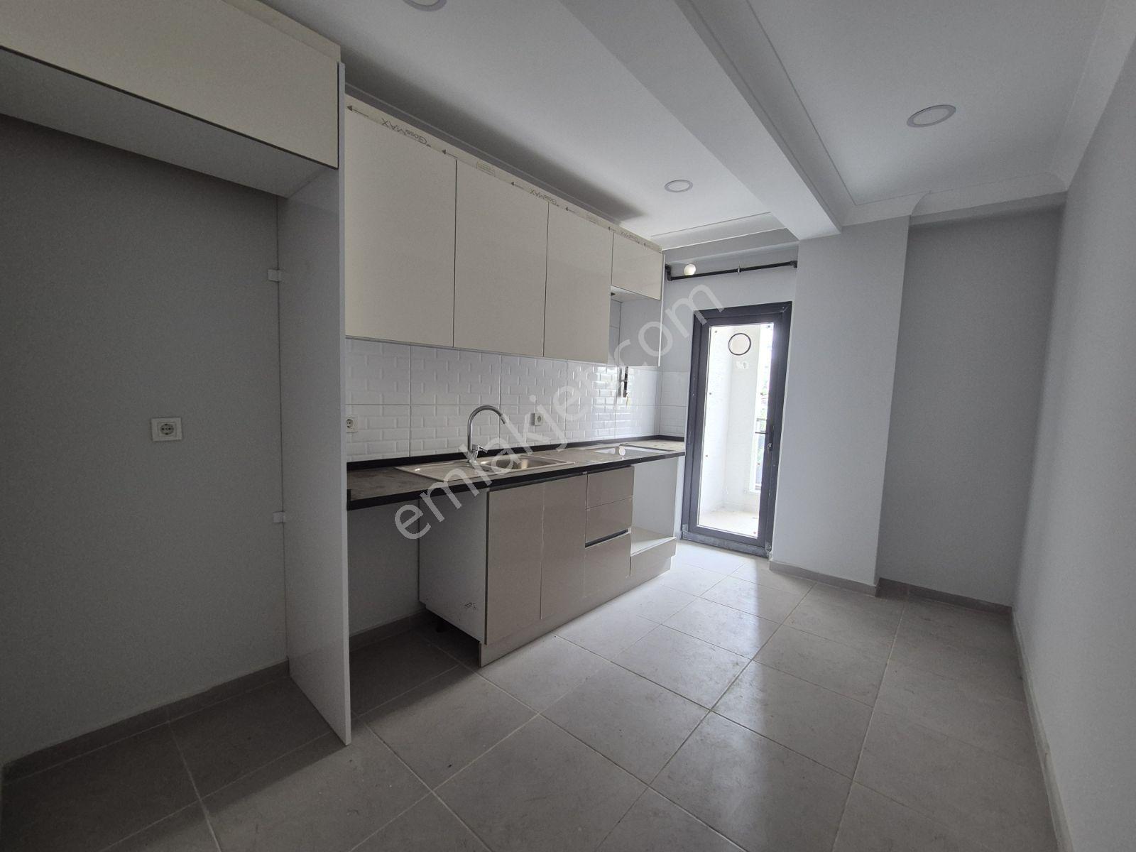 Sultanbeyli Orhangazi Mahallesi Cadde Üzeri Kiralık 2+1 Daire - Görsel 8