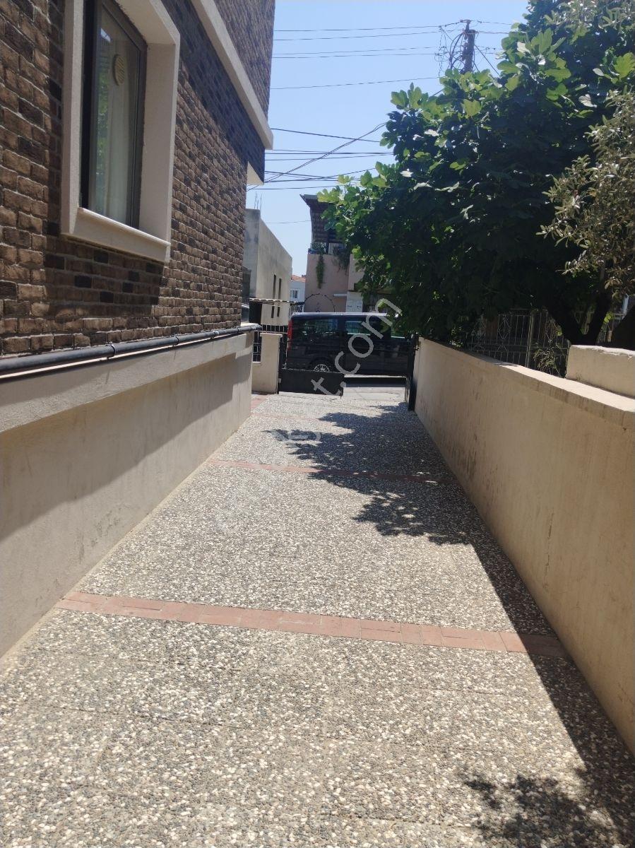Buca Şirinkapı Mah.'nde Doğalgazlı, Balkonlu, Geniş 2+1 Kiralık - Görsel 8
