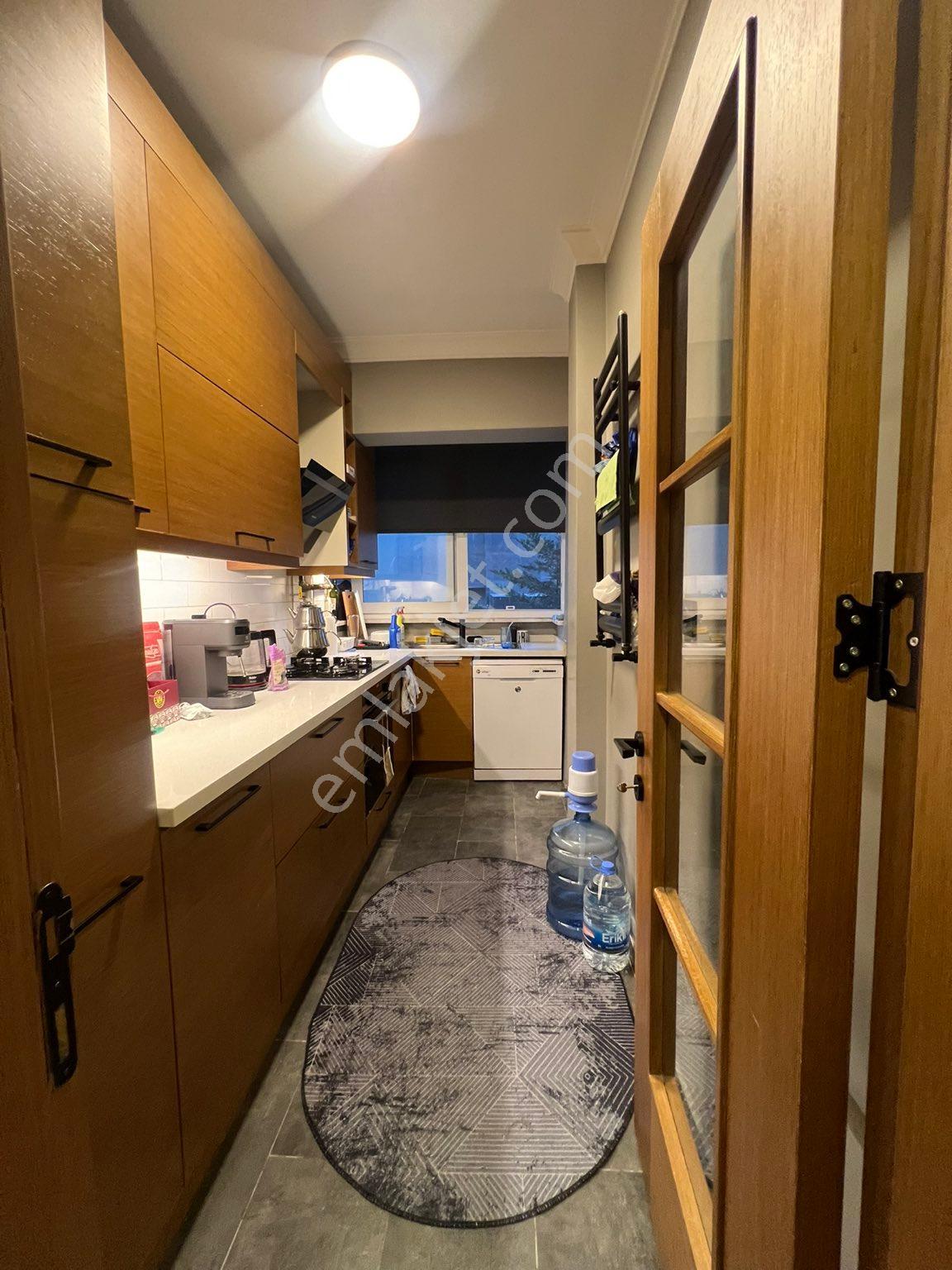 Kadıköy Feneryolu Kuyubaşı Mahallesi'nde 3+1 Kiralık Daire - Görsel 10