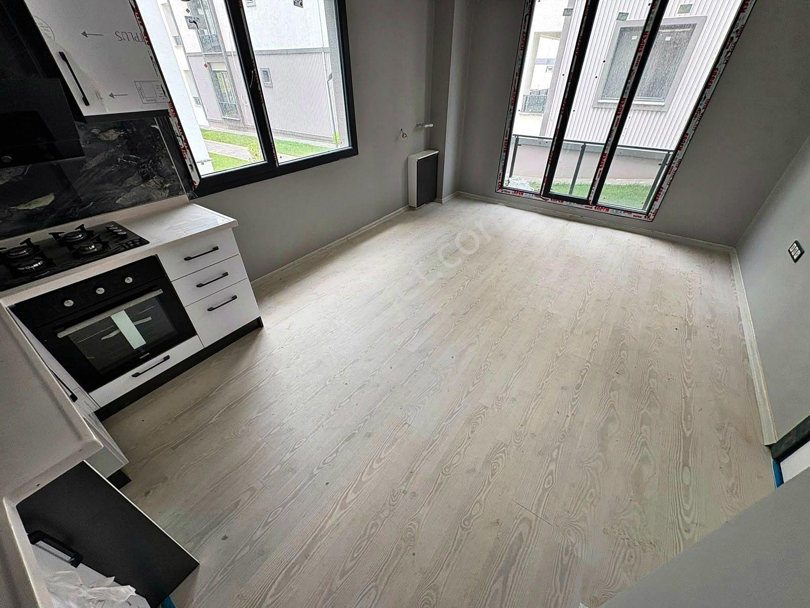 Aktif'ten Kadıköy'de Satılık Yerden Isıtmalı Harika Fırsat 1+1 Daire - Görsel 28