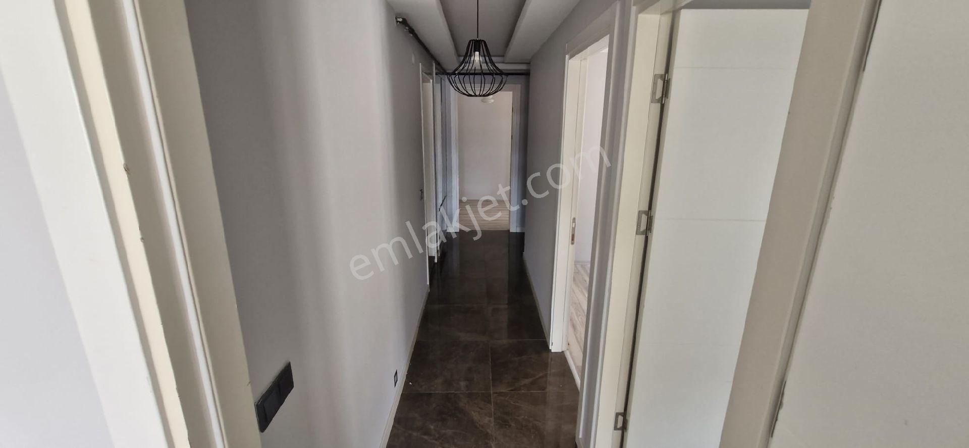 İzmir Balçova Çetinemeç Mah 3+1 Doğalgazlı 25 M Teraslı Orman Teleferik Manzaralı Kiralık Daire - Görsel 9