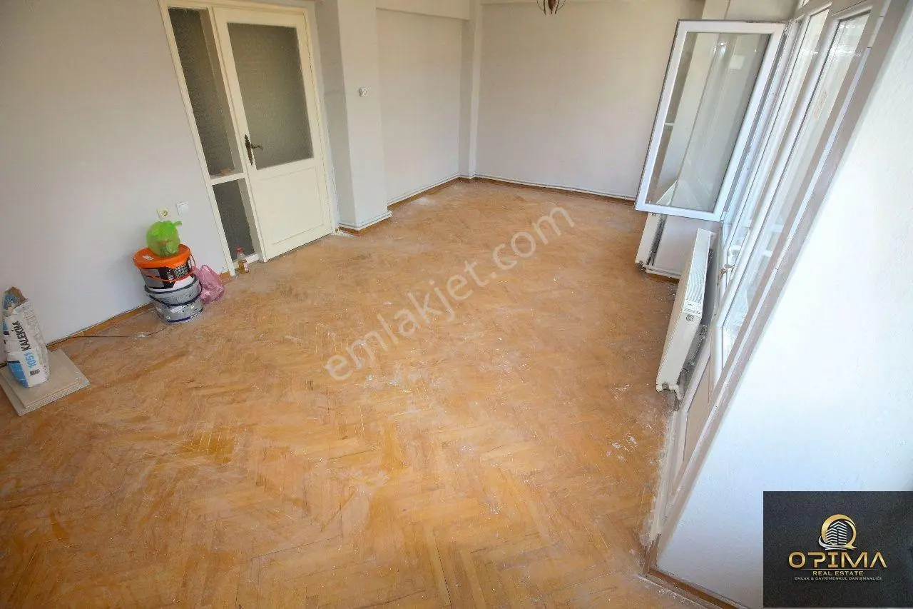 Opima Emlak'tan Yalı Mahallesinde Ana Cadde Üstünde Masrafsız Kiralık 2+1 Daire - Görsel 3