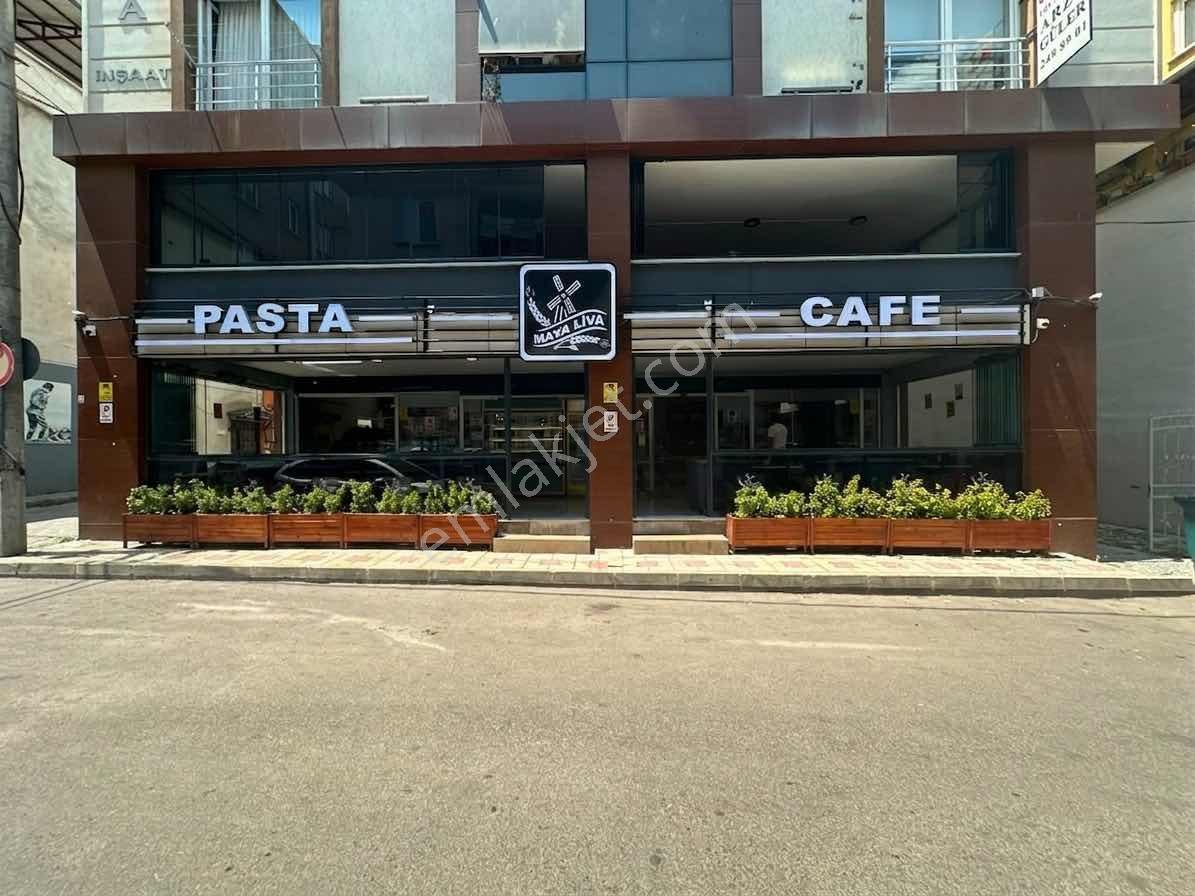 Hürriyet De Hazır Kurulu Düzeni Olan Devren Satılık Cafe,pastane