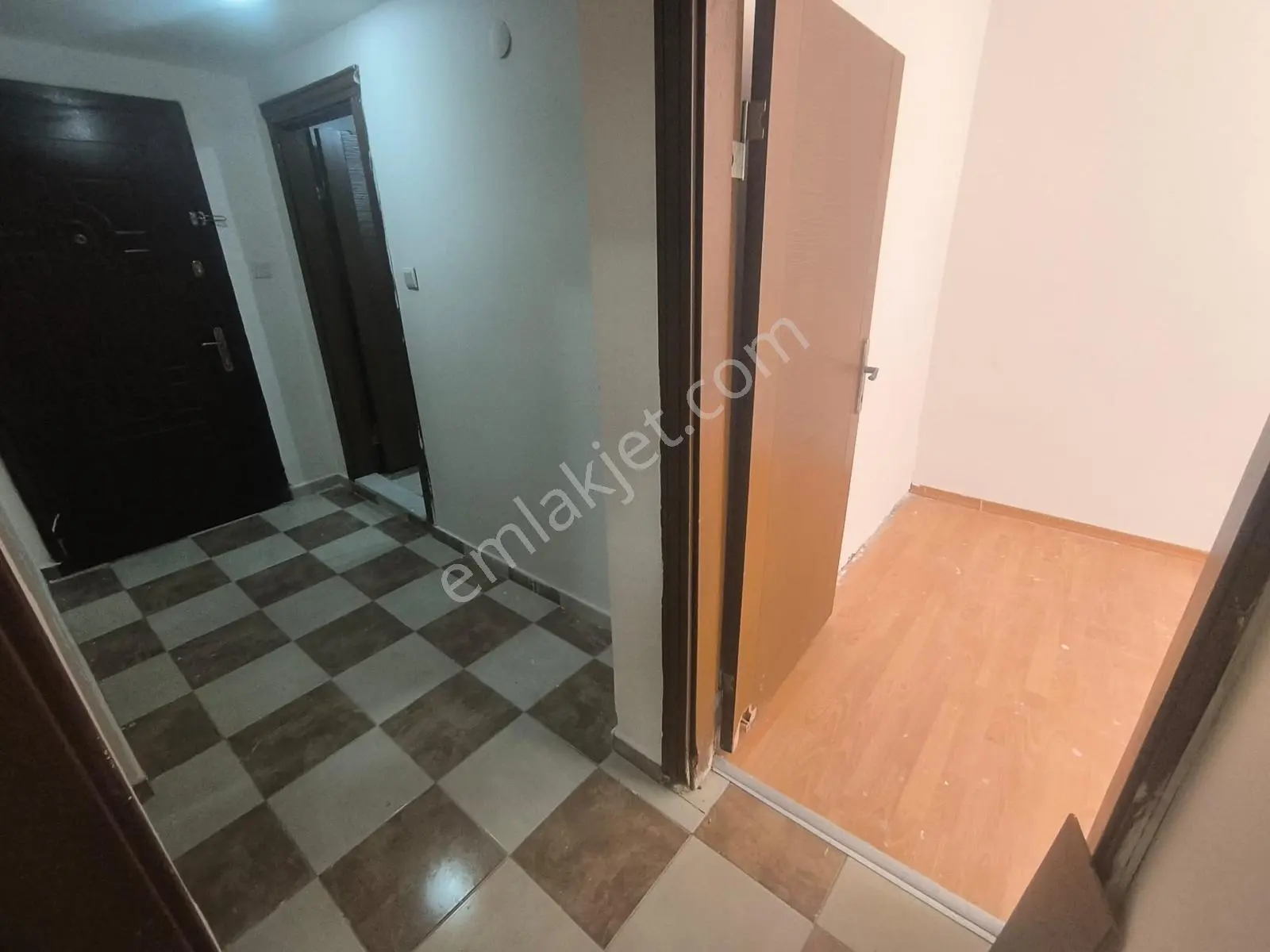 Keçiören Uyanış'ta 1+1 Bahçe Katı Kiralık Daire - Görsel 4