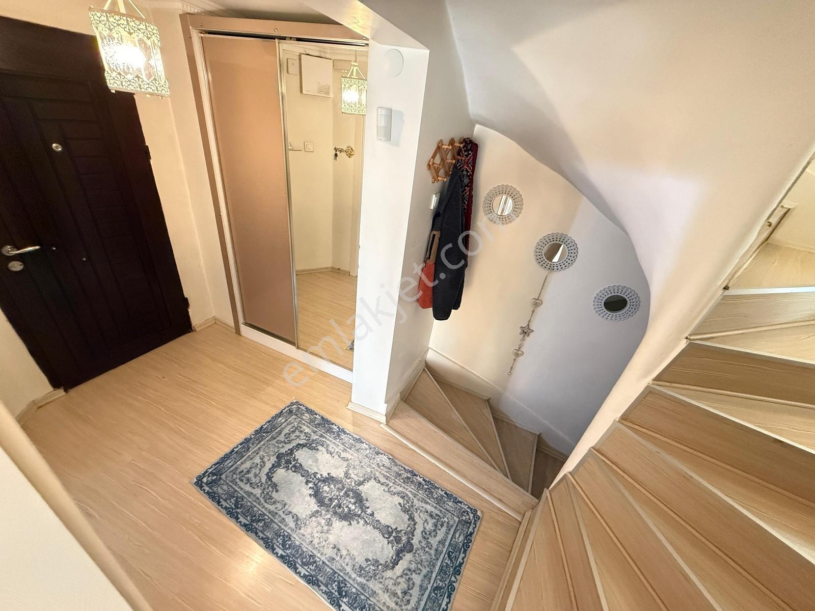 Site İçerisinde Geniş Bahçeli Önü Açık Yapılı 3+2 Villa Tadında - Görsel 30