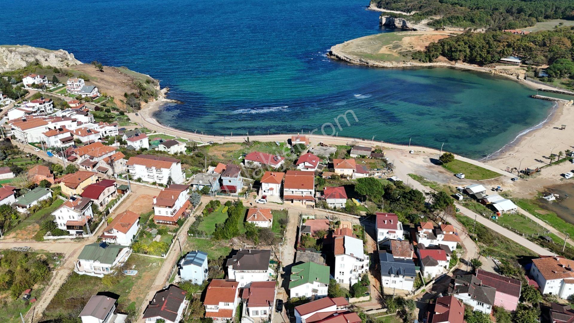 Altın Emlak'tan Kandıra Çalköy Seyrek Plajı Deniz Manzaralı Ev