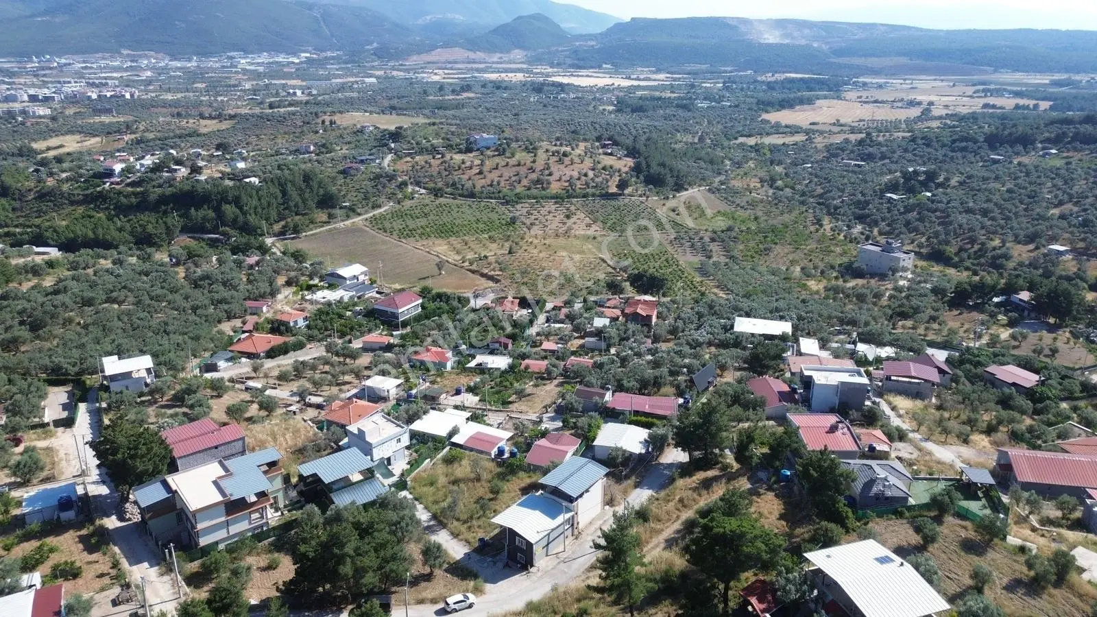 Kemalpaşa Damlacık'ta Doğa Ve Orman Manzaralı Satılık Köşe Parse - Görsel 2