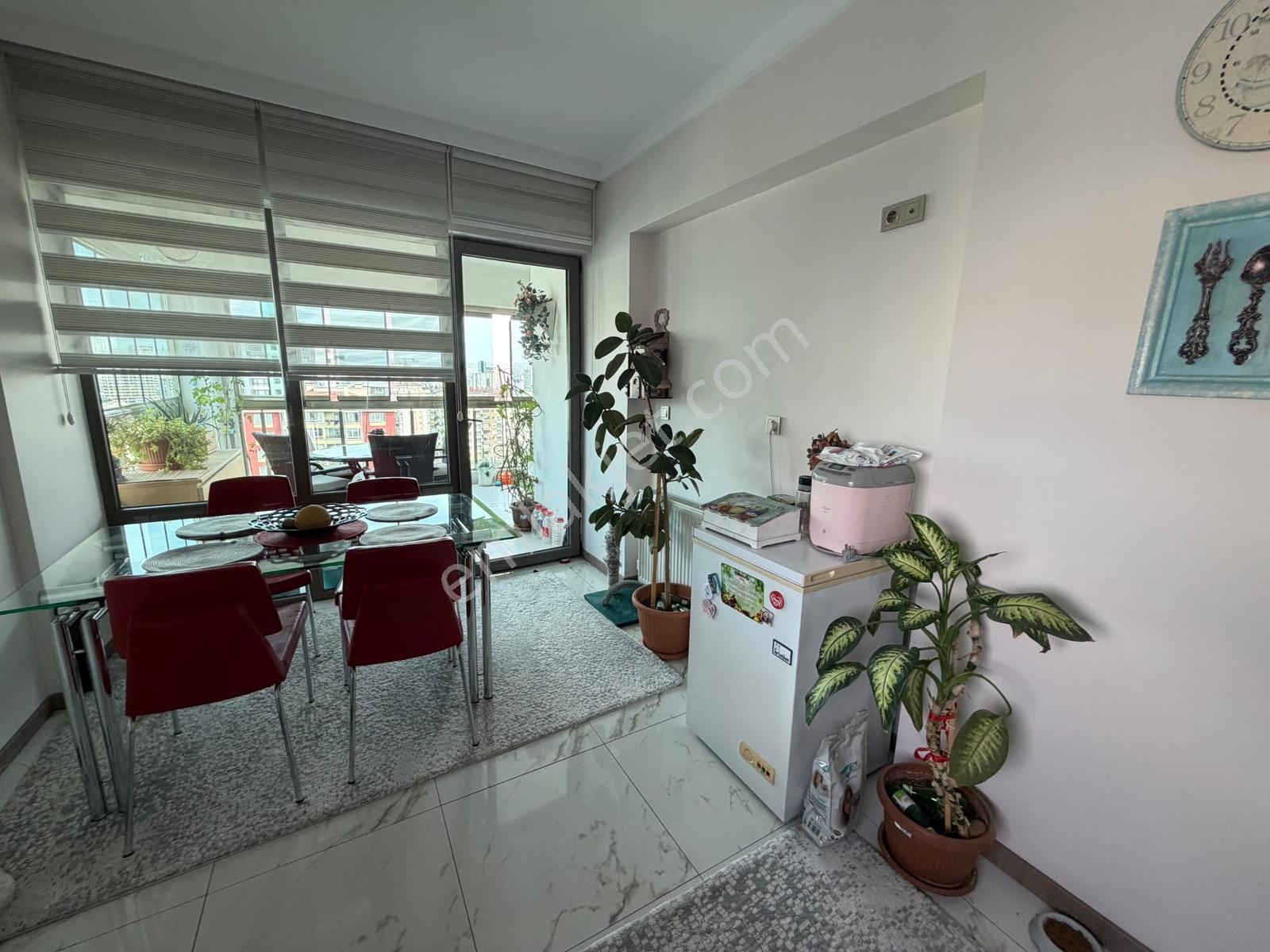 Pidolife Sitesi'nde Manzaralı Önü Açık Yapılı Satılık 4+1 - Görsel 9