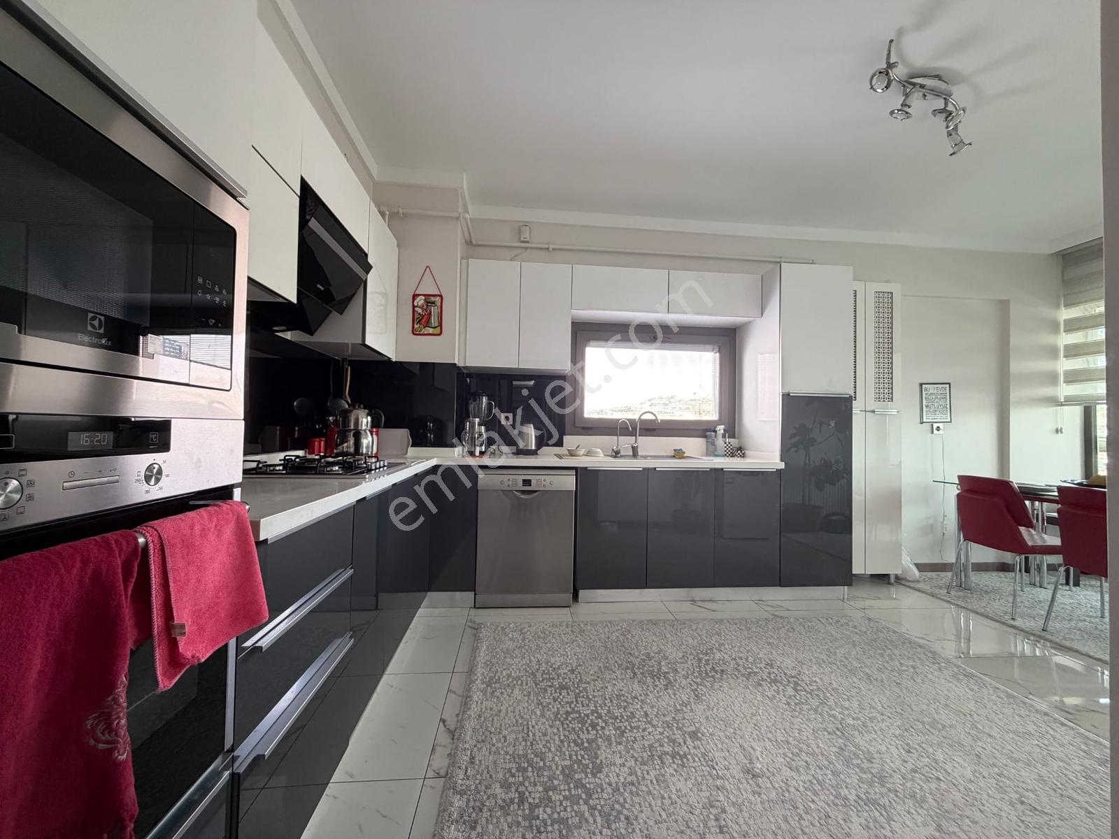 Pidolife Sitesi'nde Manzaralı Önü Açık Yapılı Satılık 4+1 - Görsel 6