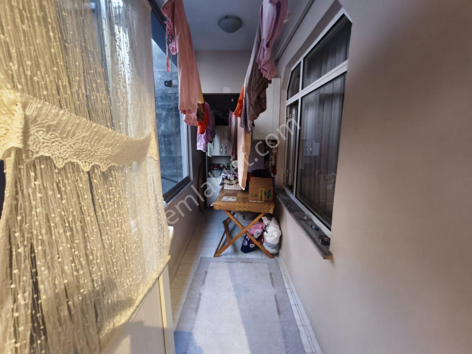Bağcılar Hürriyet Mah 3+1 Satılık 4. Kat Hisse 24m2 Çift Balkon - Görsel 5