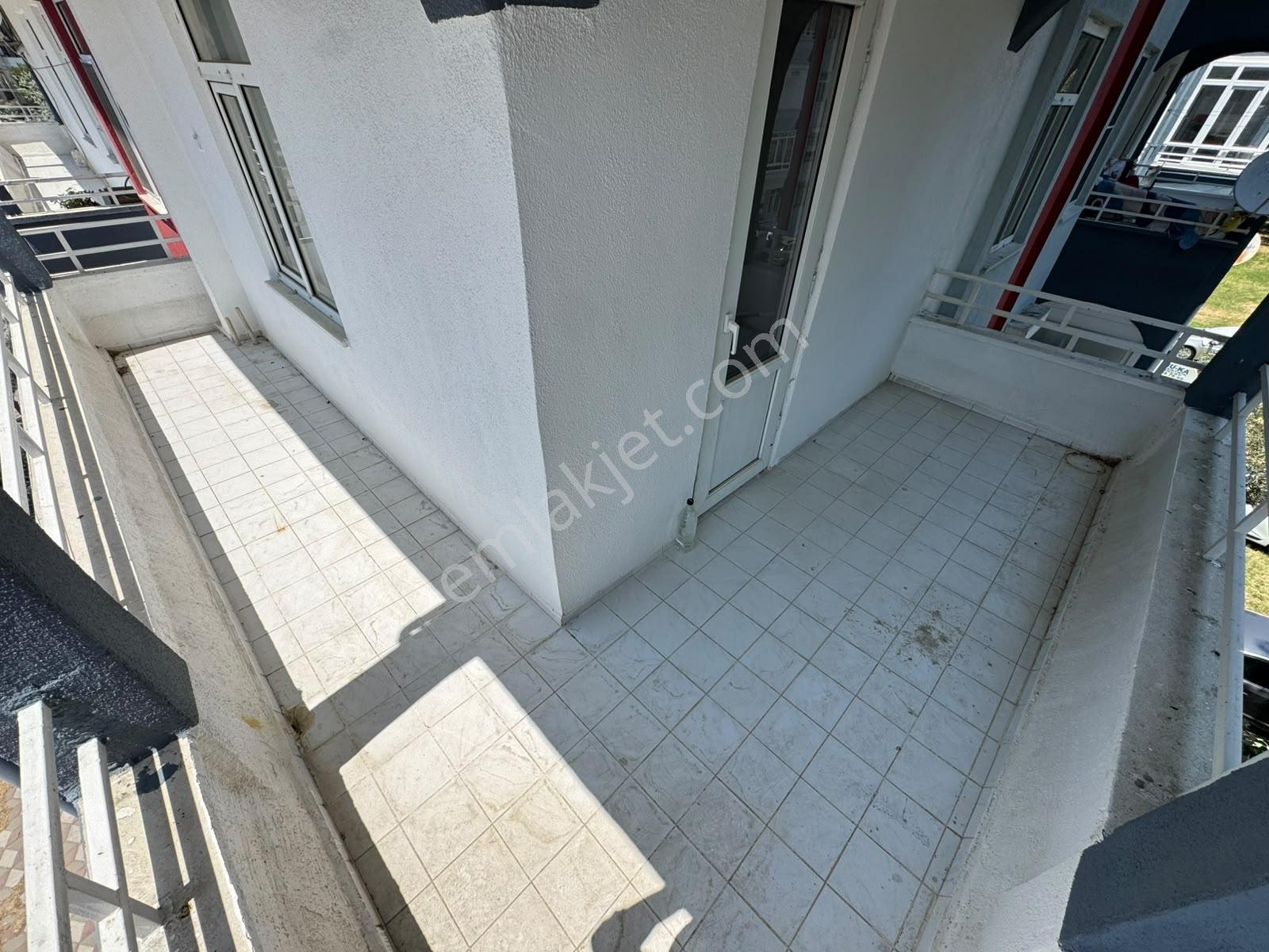 Sadece Kumsaldan Full Eşyalı Ara Kat 3+1 Ön Cephe Köşe Daire!!!! - Görsel 33
