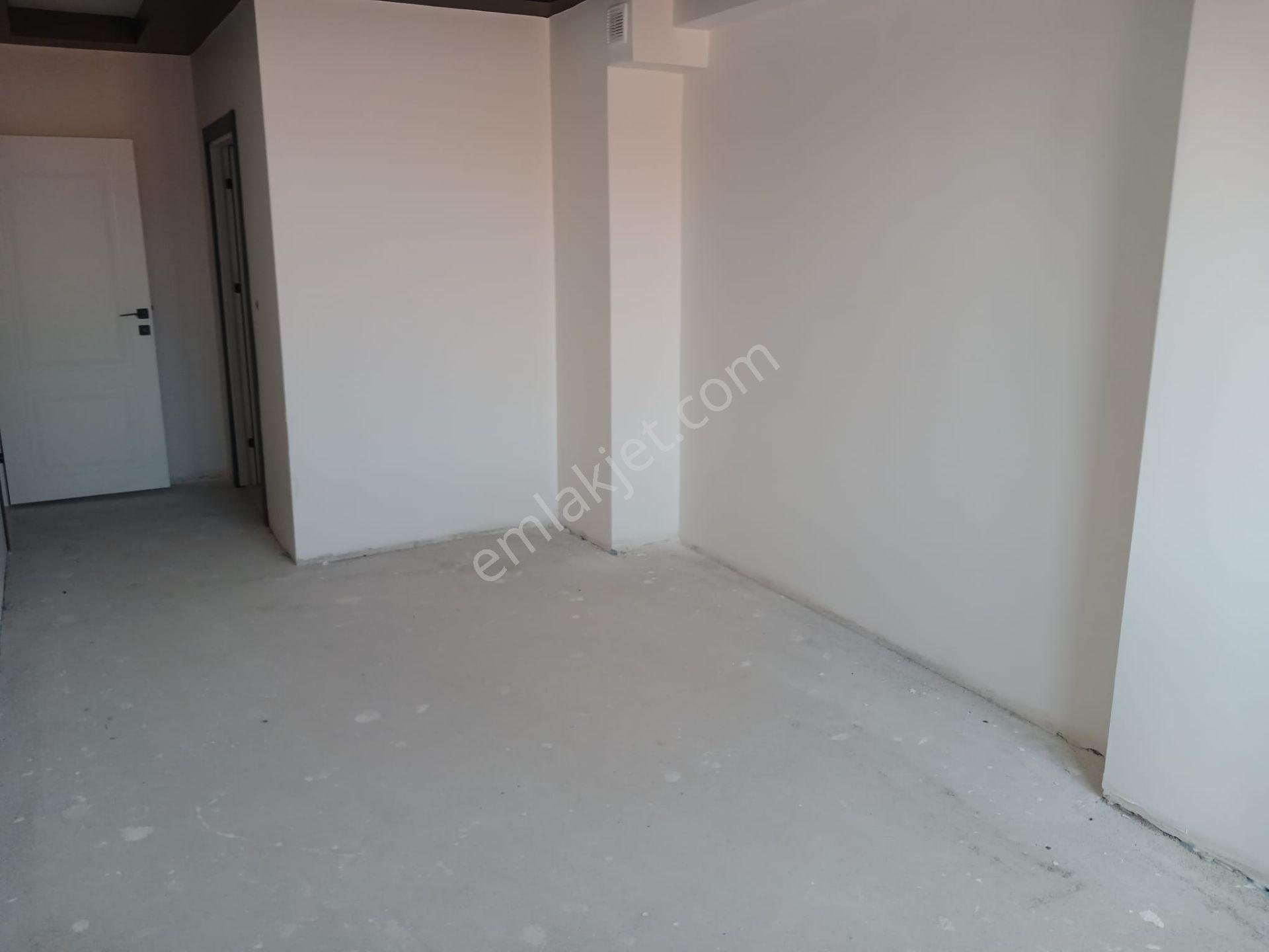 Eskişehir Tunalı Mah. Çarşıya Yürüyüş Mesafesinde 6+1 Satılık Dublex Daire - Görsel 12