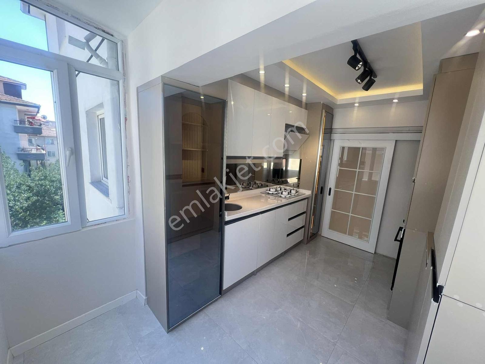A L C Den Plevne Mah.3.arakat Ultra Lux Yapılı Satılık Daire - Görsel 8