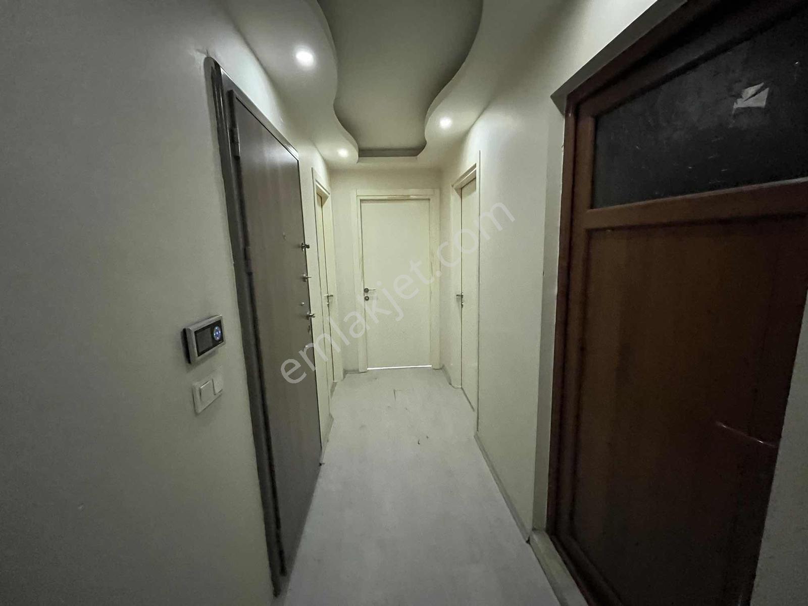 Bornova Mevlana Mahallesinde 2+1 Kiralık Daire - Görsel 3
