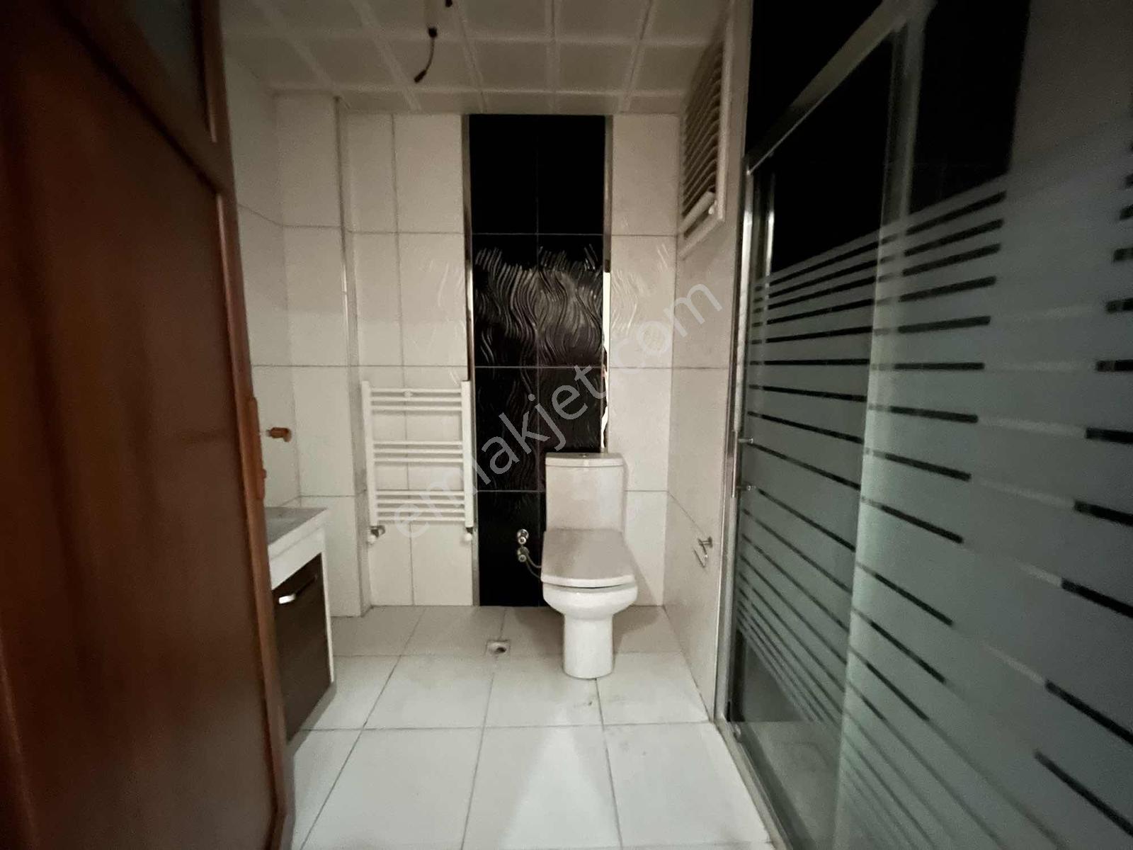 Bornova Mevlana Mahallesinde 2+1 Kiralık Daire - Görsel 20