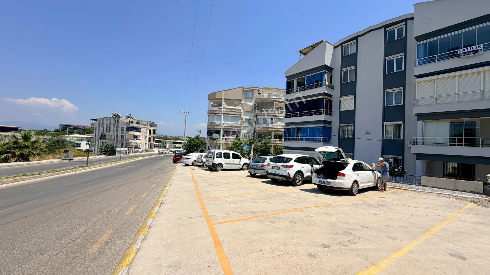 Didim Altınkum'da Havuzlu Sitede Eşyalı 3+1 Ara Kat Daire - Görsel 22