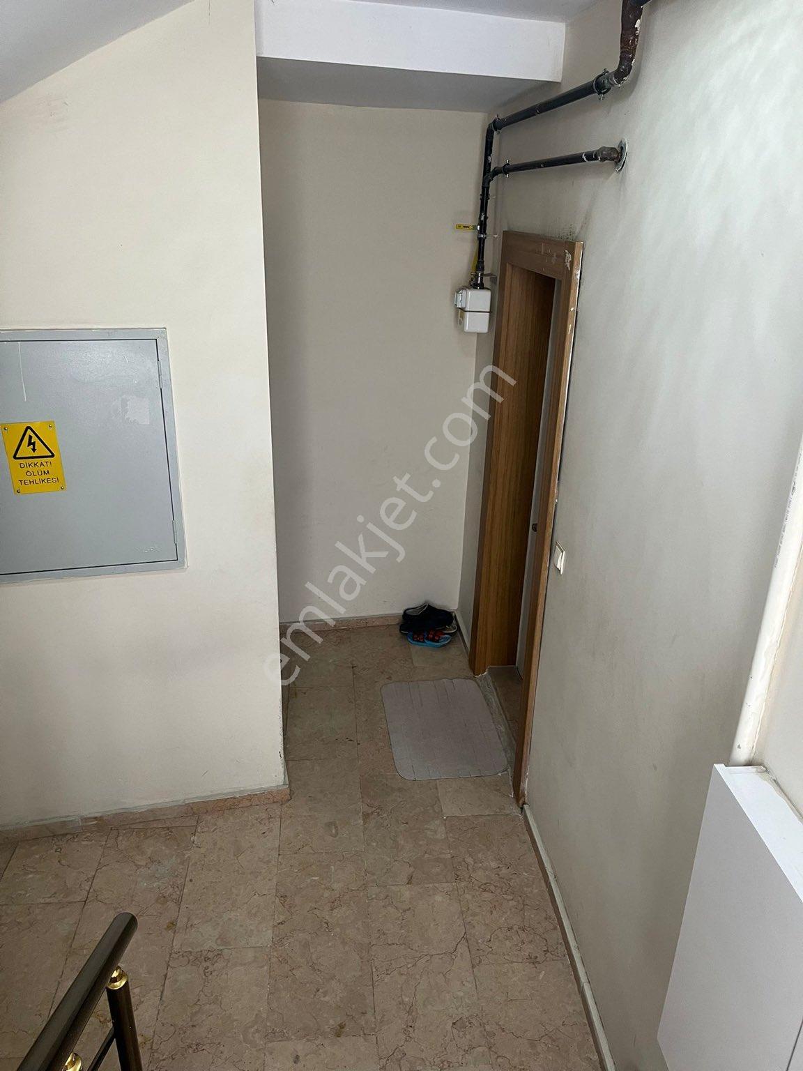 İsmetpaşa Mah’de 2+1 Full Eşyalı Giriş Kat
