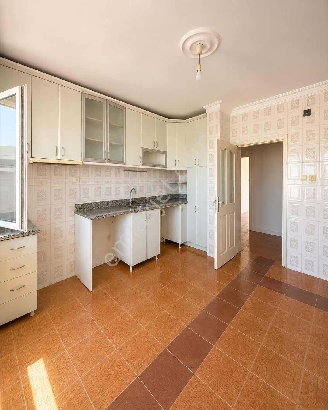Aktif'ten Doğalgazlı | Teraslı 3+1 Kiralık Daire - Görsel 11