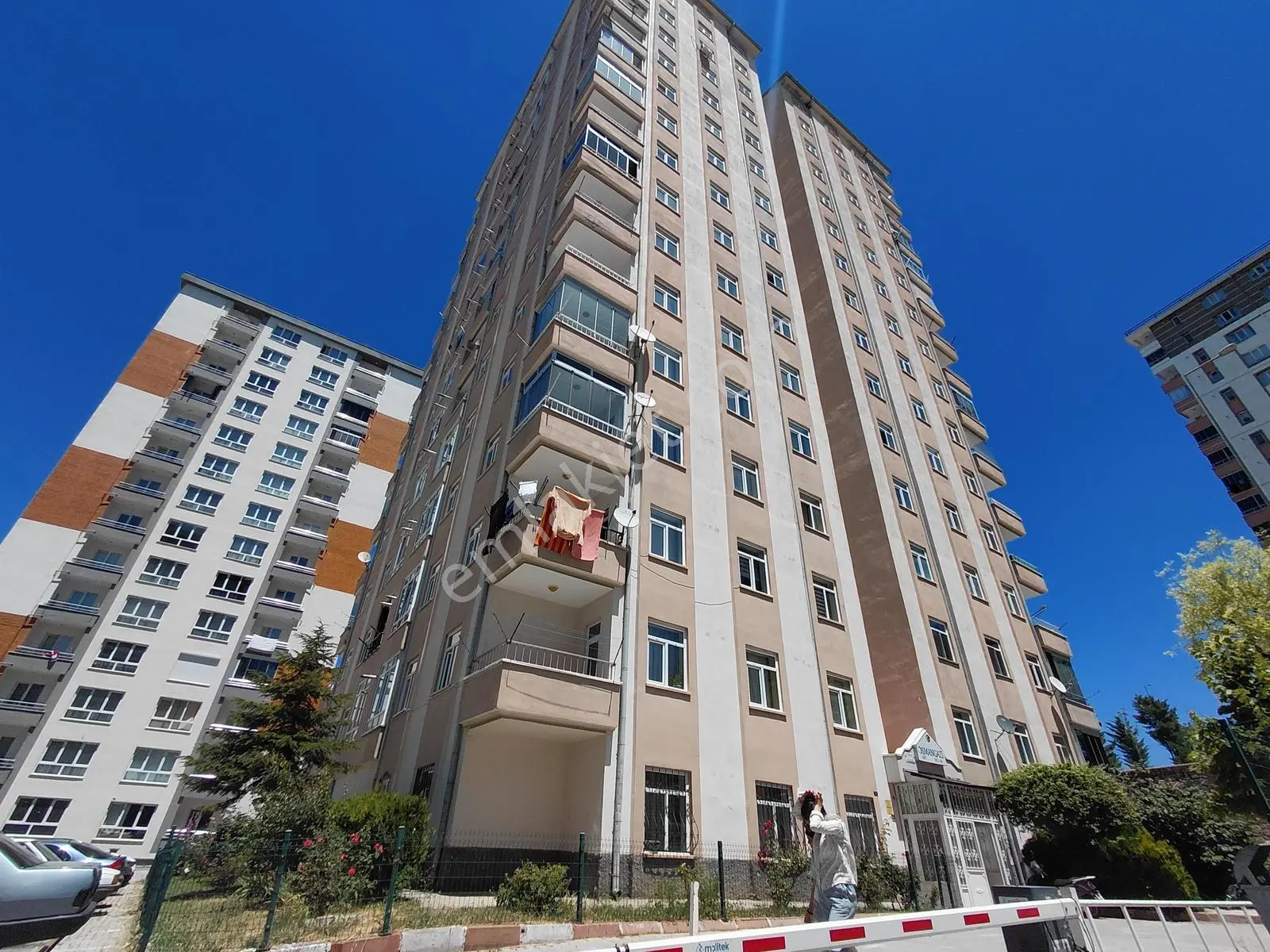 Talas Mevlanada 3+1 Ara Kat Meskenli Satılık Daire Masrafsız