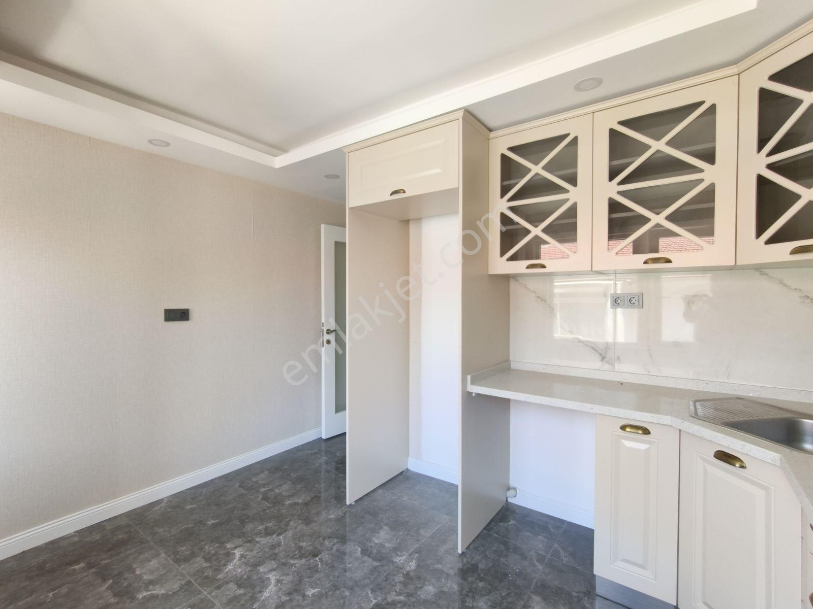 Kuğulu Park Yakını/cinnah Cad.4 Bina Mesafede/yapılı/3+1 - Görsel 26