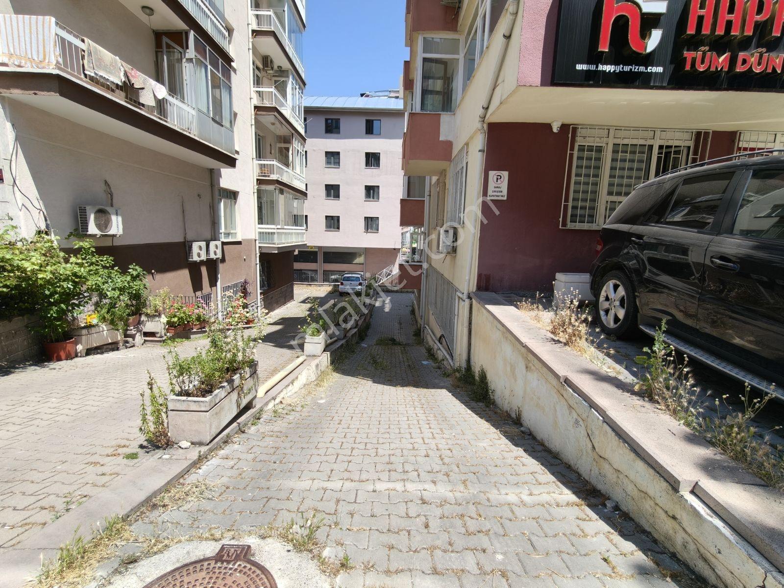 Kuğulu Park Yakını/cinnah Cad.4 Bina Mesafede/yapılı/3+1 - Görsel 28