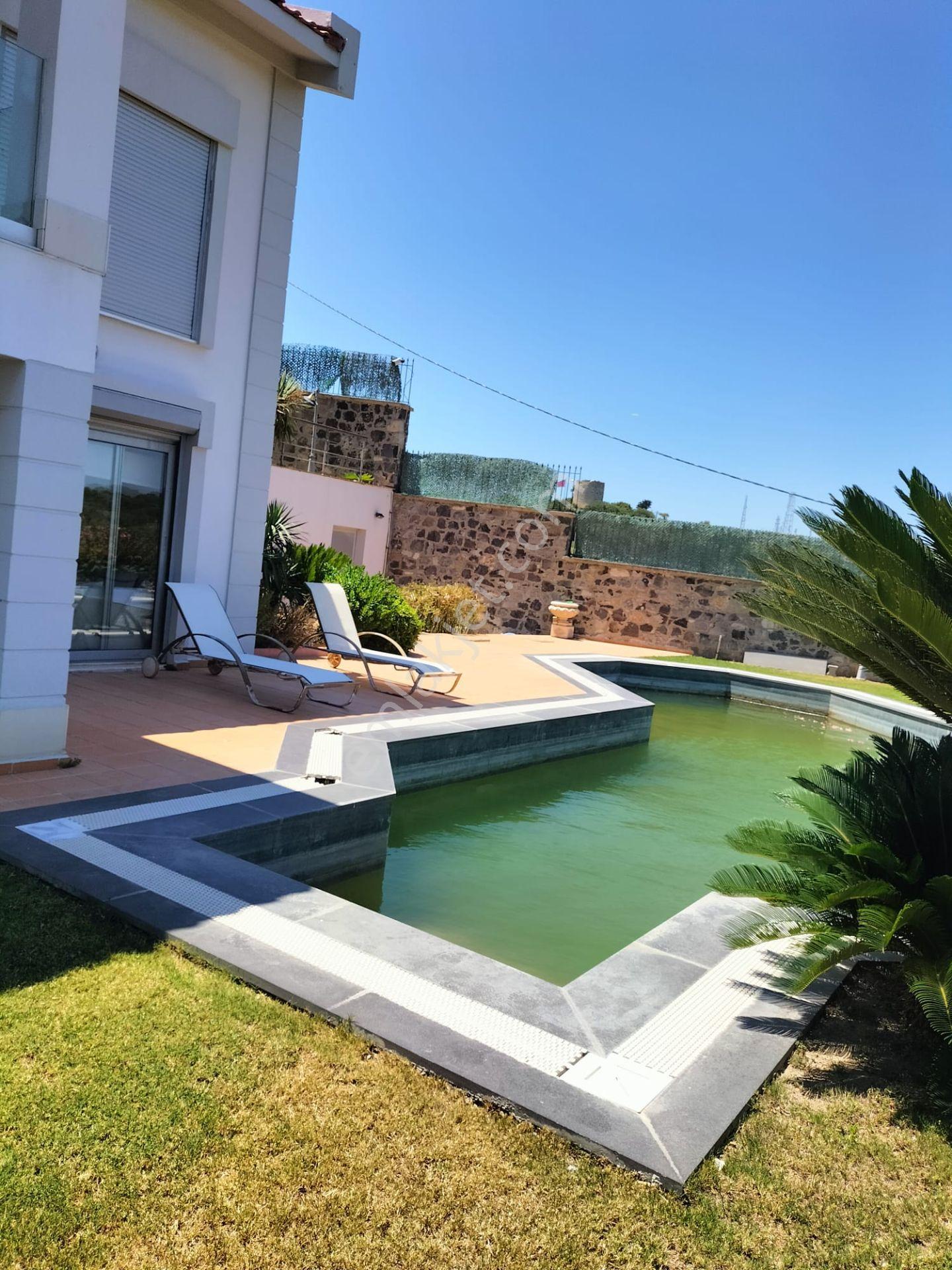 Ayayorgi'de Satılık Deniz Manzaralı Müstakil Havuzlu Villa - Görsel 33