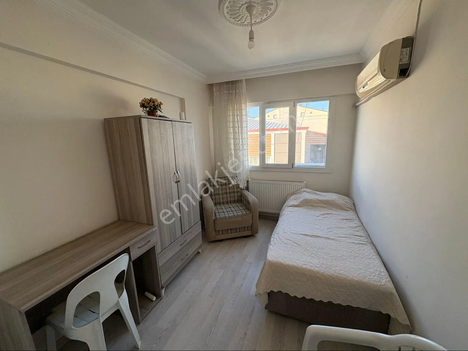 Miraye Emlaktan İsabeylide Eşyalı Kiralık 2+0 Daire - Görsel 17