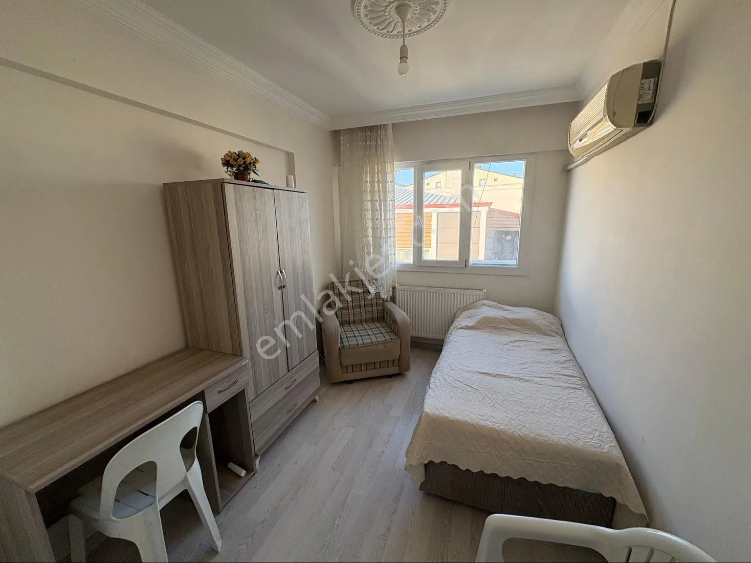 Miraye Emlaktan İsabeylide Eşyalı Kiralık 2+0 Daire - Görsel 15