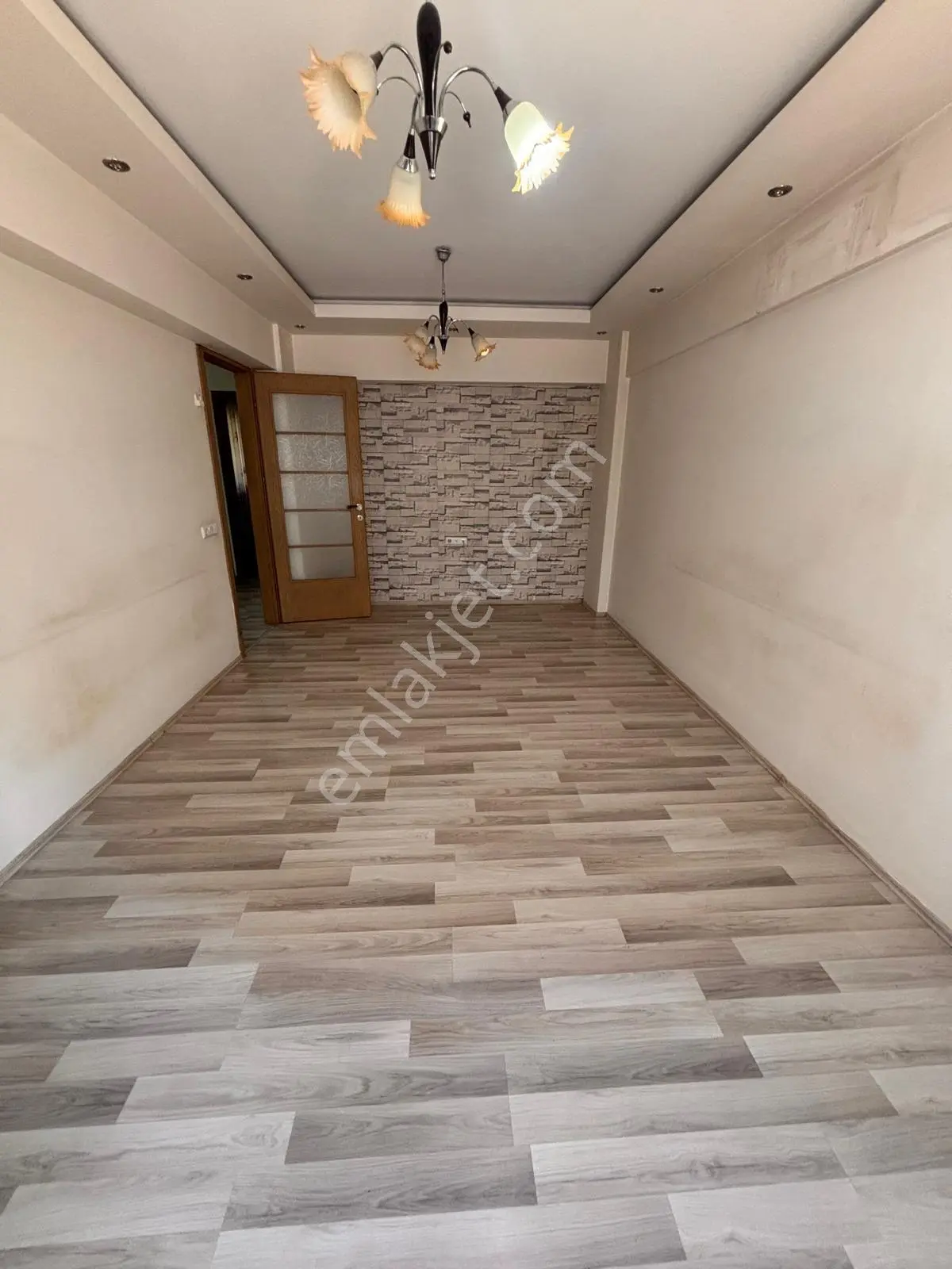 Yıldıztepe’de Merkezi Konumda Ayrı Mutfaklı Ve Doğalgazlı 2+1 Kiralık Daire - Görsel 3