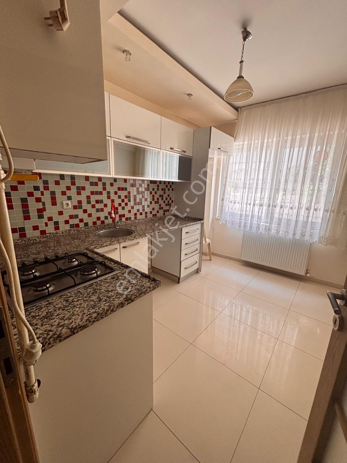 Yıldıztepe’de Merkezi Konumda Ayrı Mutfaklı Ve Doğalgazlı 2+1 Kiralık Daire - Görsel 15