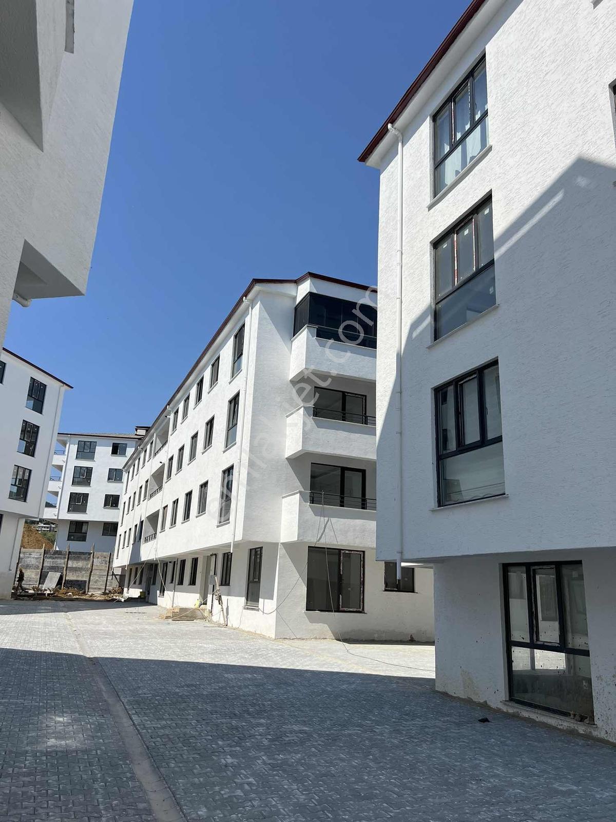 Sıfır Havuzlu Sitede Geniş 2+1 4 Kat Manzaralı Daire - Görsel 19