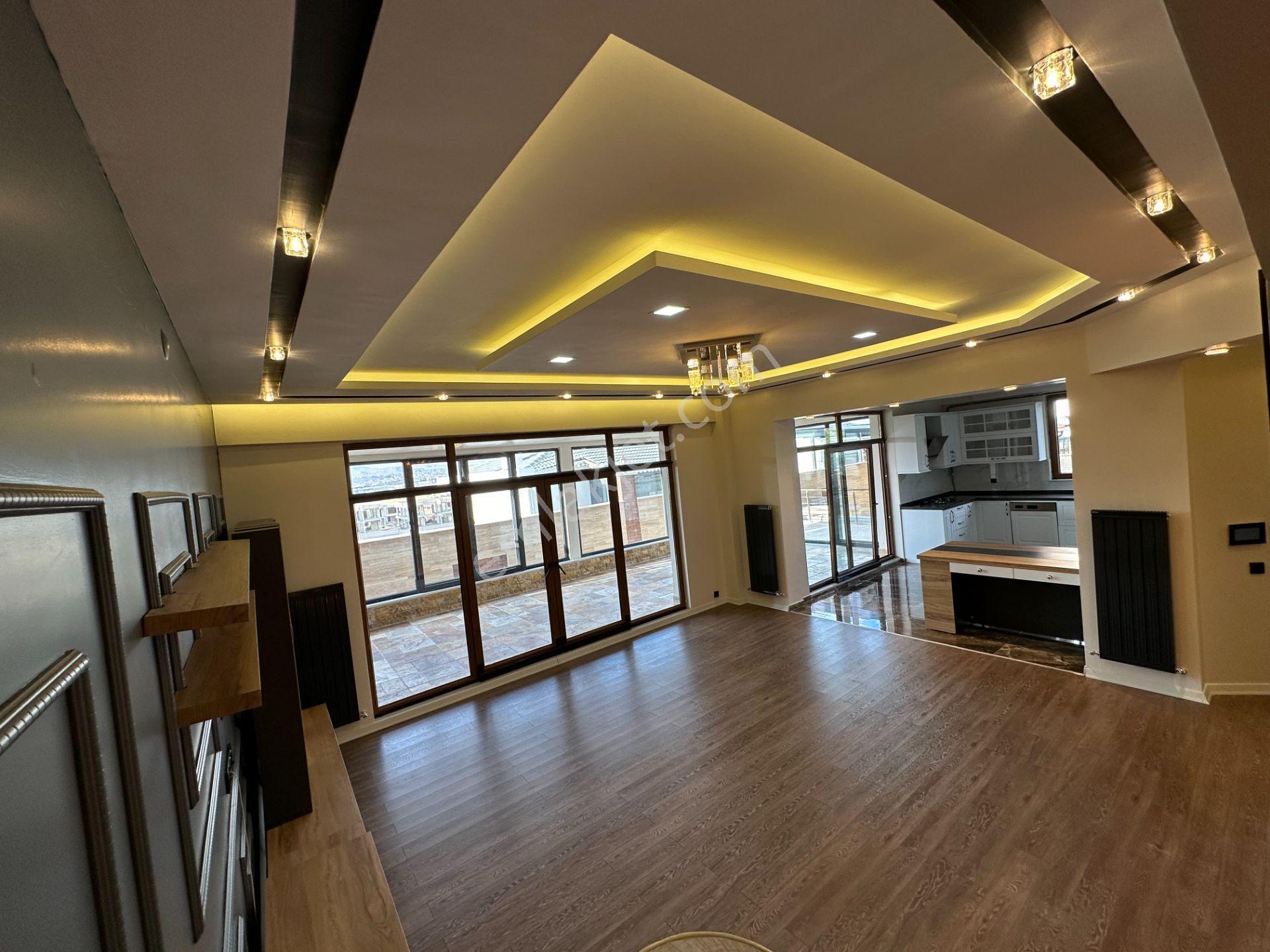 Villakentte Şelaleli, Hamamlı, Lüks Tasarım Villa - Görsel 9