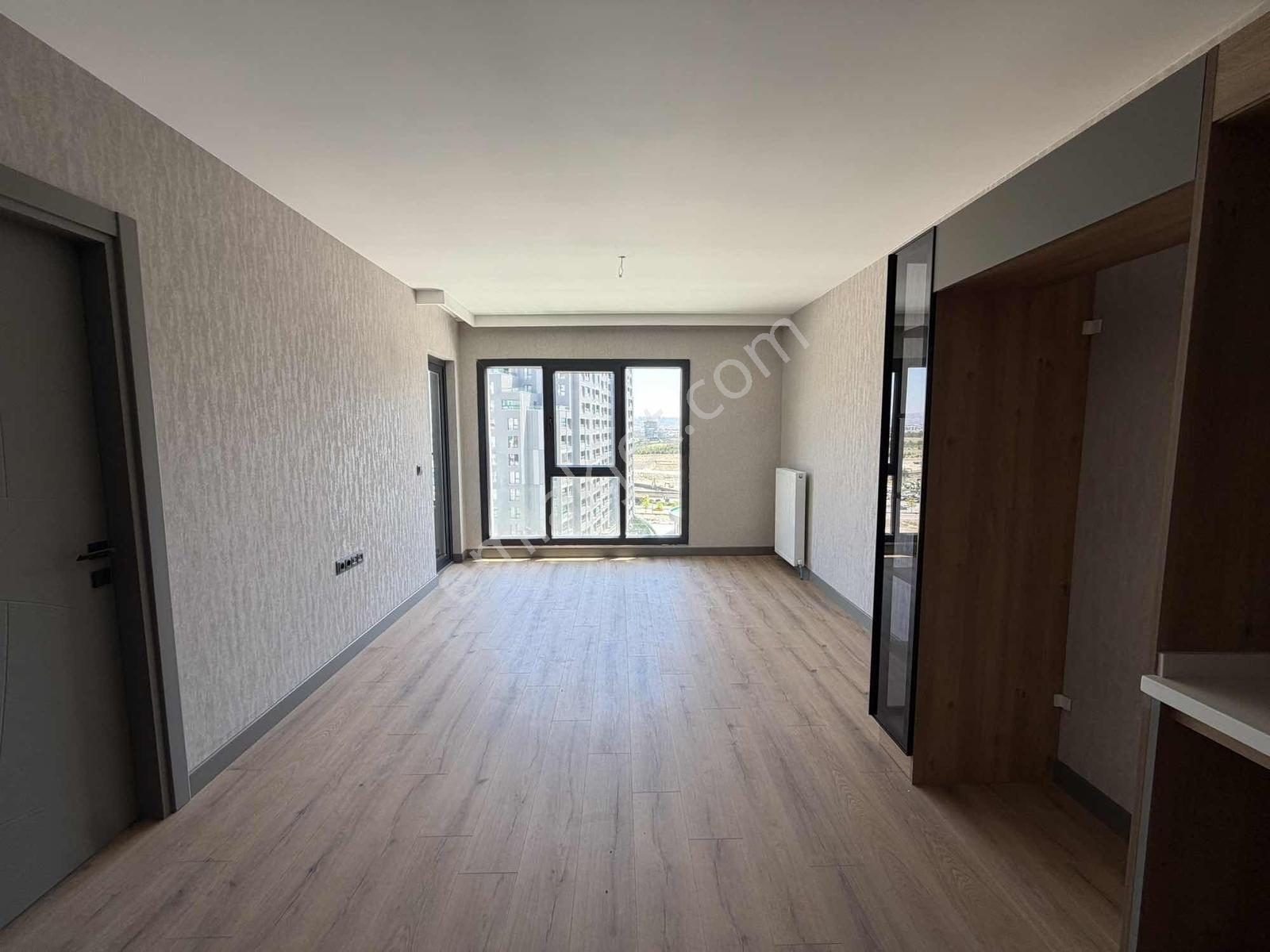 Redstone Castle Yenibatı İsport Teras Kilerli 1+1 Kiralık Daire - Görsel 20