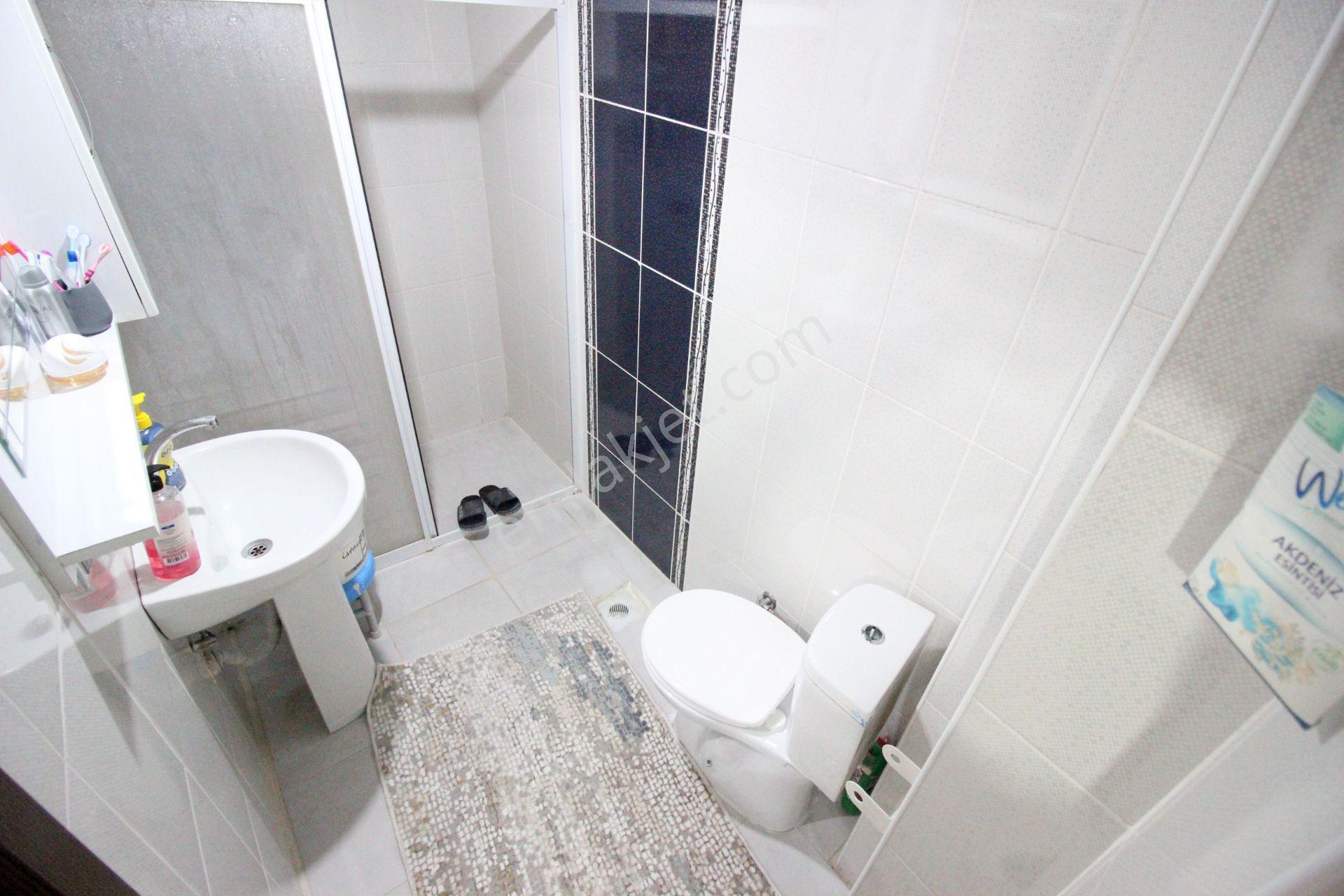 Hemdem Gayrimenkul'den Alsancak'ta Arakatta Yapılı Ana Cadde Üzeri 2+1 Satılık Daire - Görsel 28