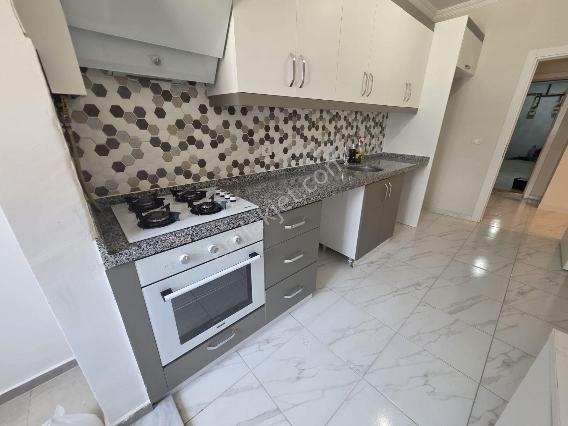 Beylikdüzü Yakuplu Mah. 2+1 Net 85 M² Giriş Kat, Yeni Bina - Görsel 9