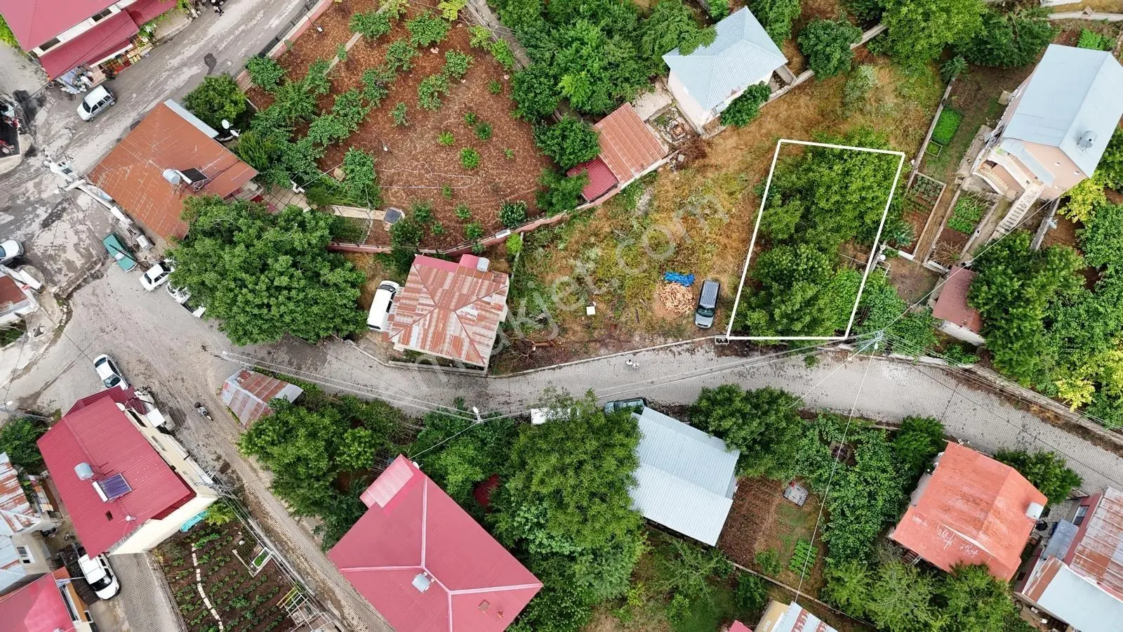 Toroslar Evcili Köy Merkezinde Yatırımlık & Hobi Bahçelik Arsa