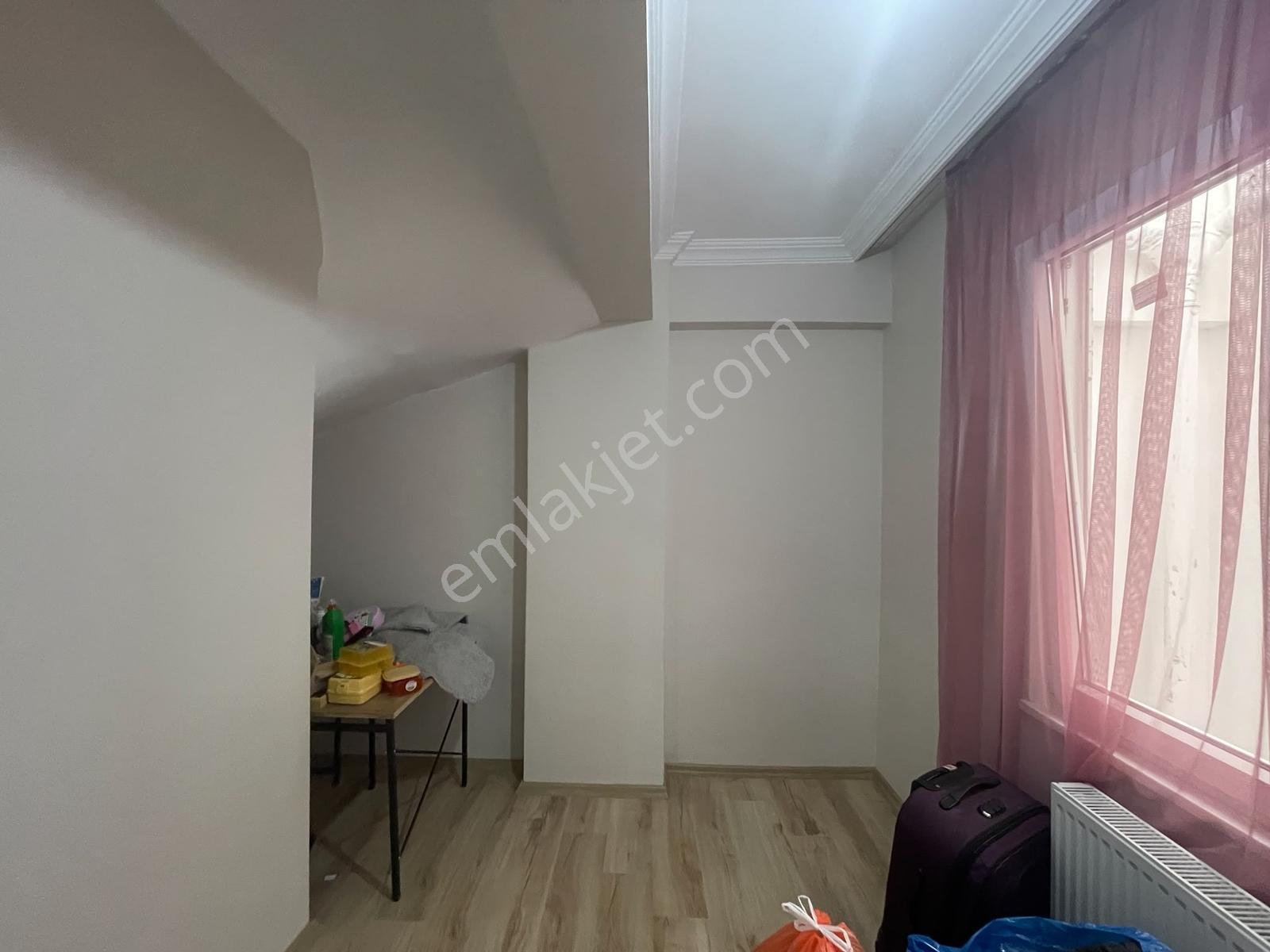 Çınarlı Mahallesinde 3+1 Kiralık Daire - Görsel 14