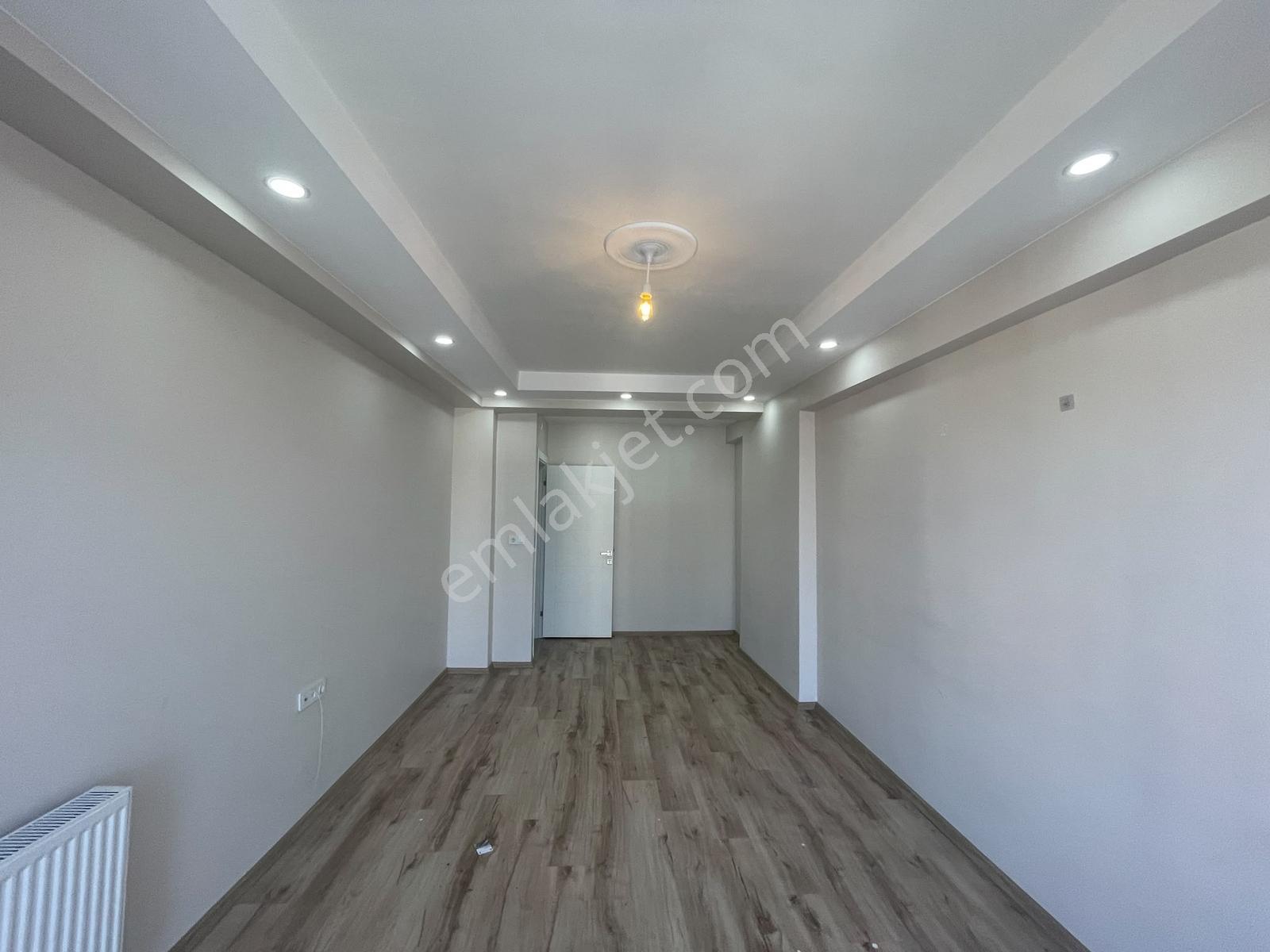 Çınarlı Mahallesinde 3+1 Kiralık Daire - Görsel 8