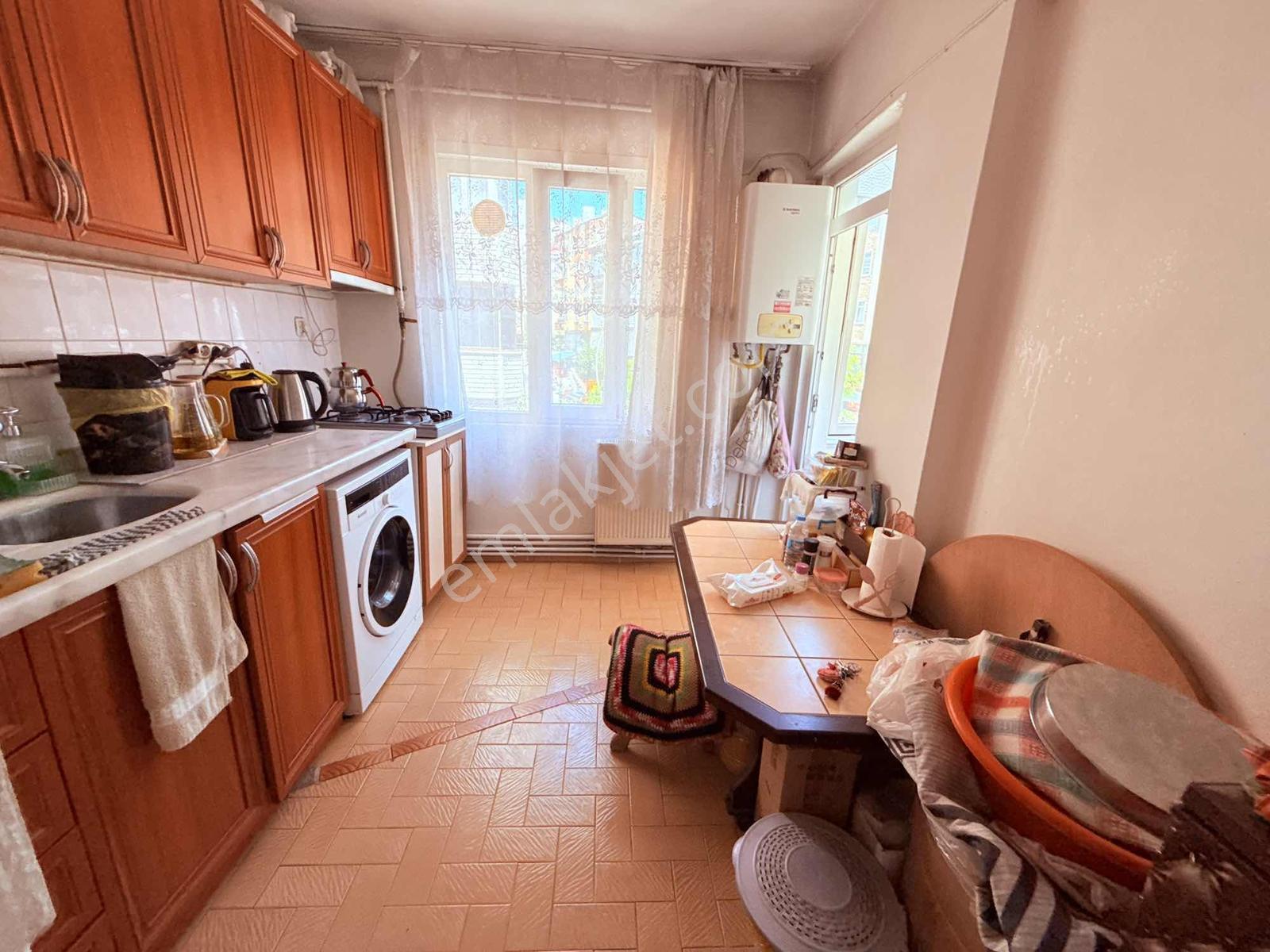 Arzu Emlaktan Gazi Mah Satılık Cadde Üstü 2+1 Balkonlu Daire - Görsel 39