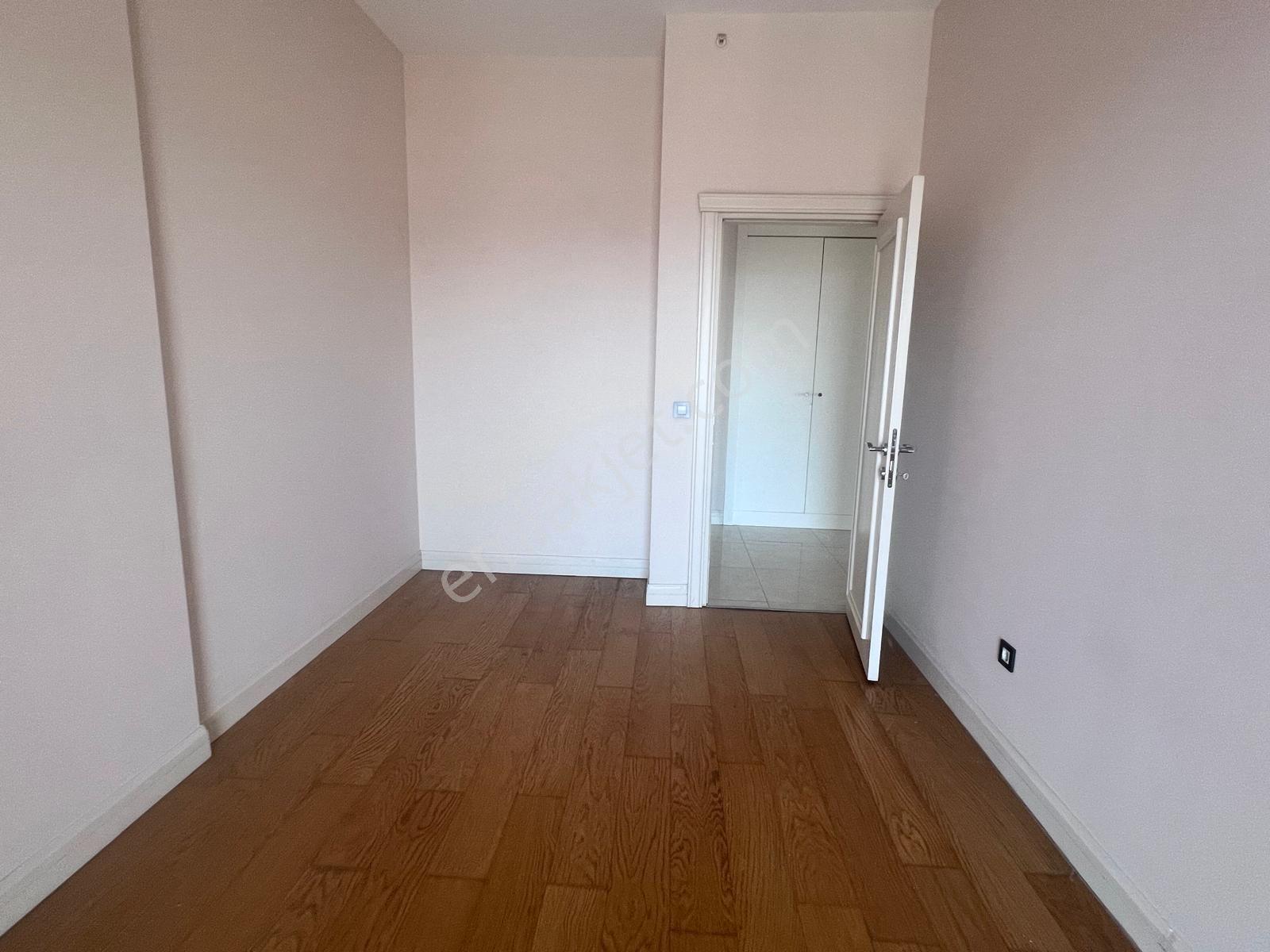 Kiptaş Venezia Mega Kiralık Boş Full Balkonlu 3+1 Daire - Görsel 8