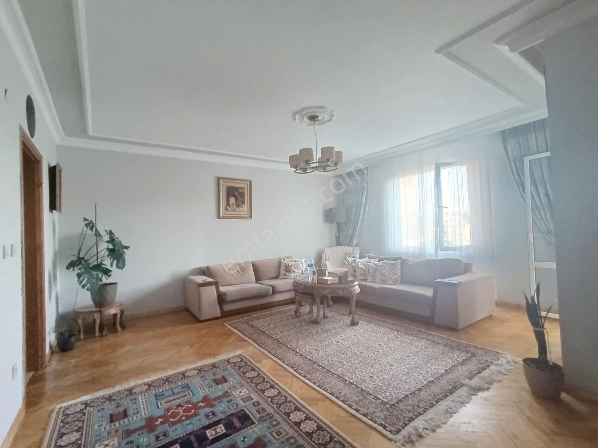 Kaptanlarda 150 M Full Eşyalı Kiralık Arakat Daire - Görsel 3