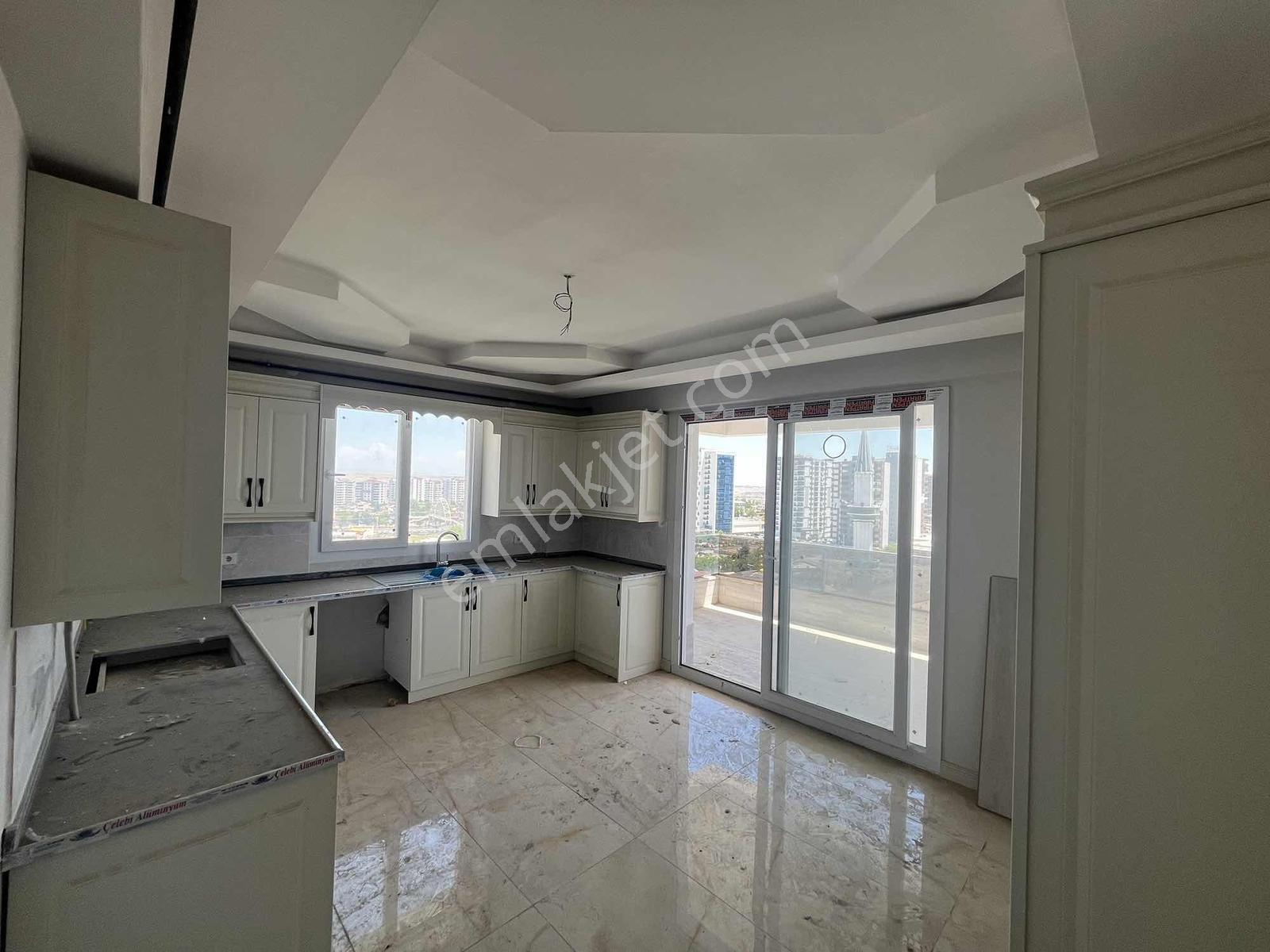 Onix21'den Cadde 75 Hanım Ağa'da Satılık 4+1 Daireler!
