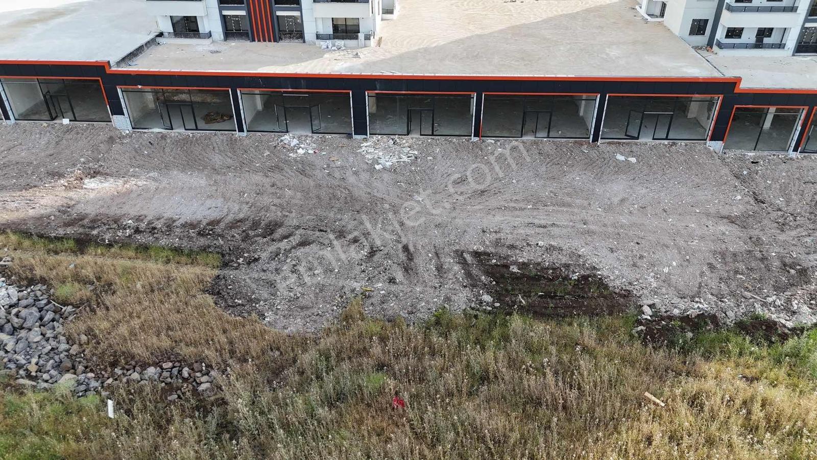 Onix21'den Elazığ Yolu Tekstilkent Kavşağı Satılık 260 M2 İşyeri - Görsel 8
