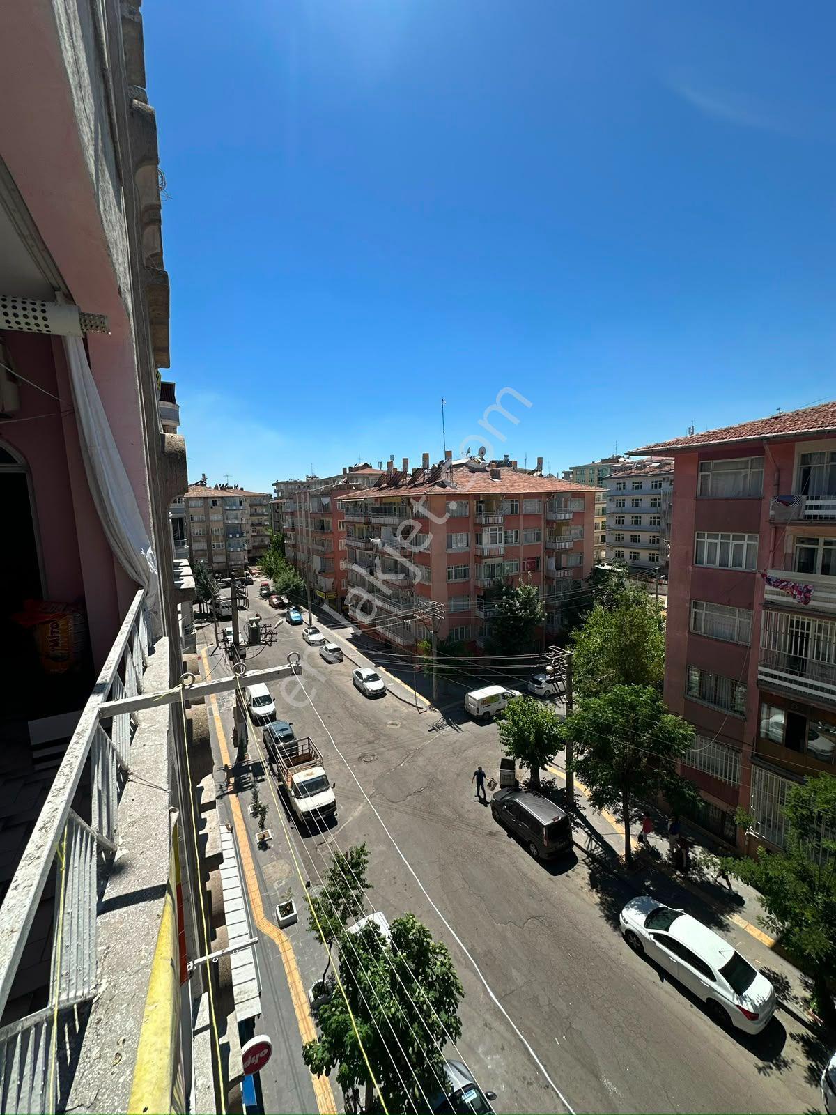 Ofis Kütüphane Sokağında Satılık 3+1 Temiz Daire - Görsel 23