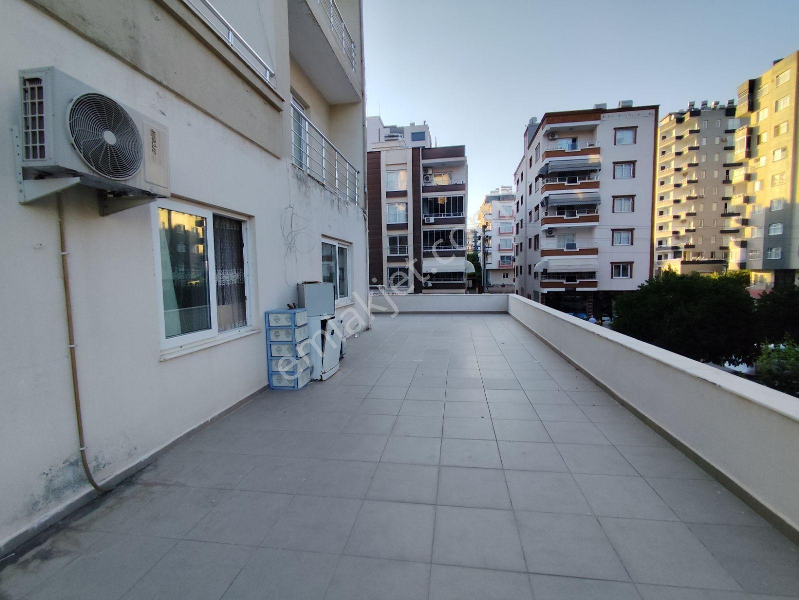 Mezitli Akdeniz Mahallesi Nde 250 M2 4+1 Daire Teraslı - Görsel 4