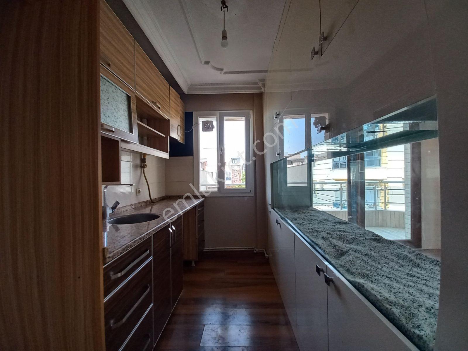 Eşrefpaşa Zafertepe Mahallesinde Kiralık 2+1 Daire - Görsel 4