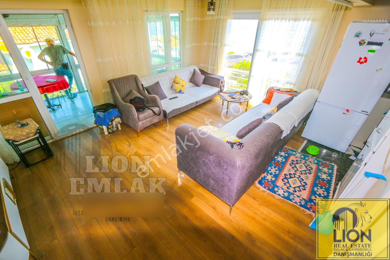 Lıon Emlak'tan Bandırma Şirinçavuş'ta Deniz Manzaralı Villa - Görsel 17